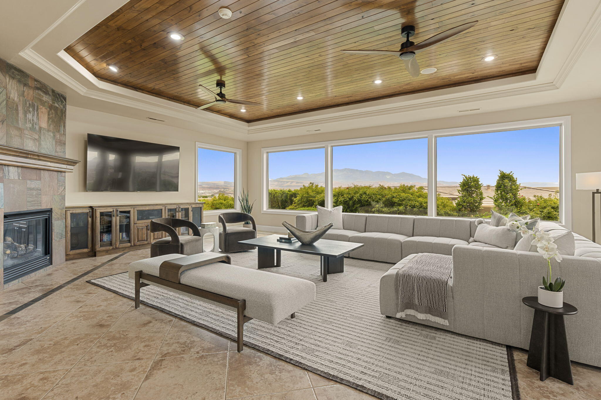 STONE CLIFF - Residential