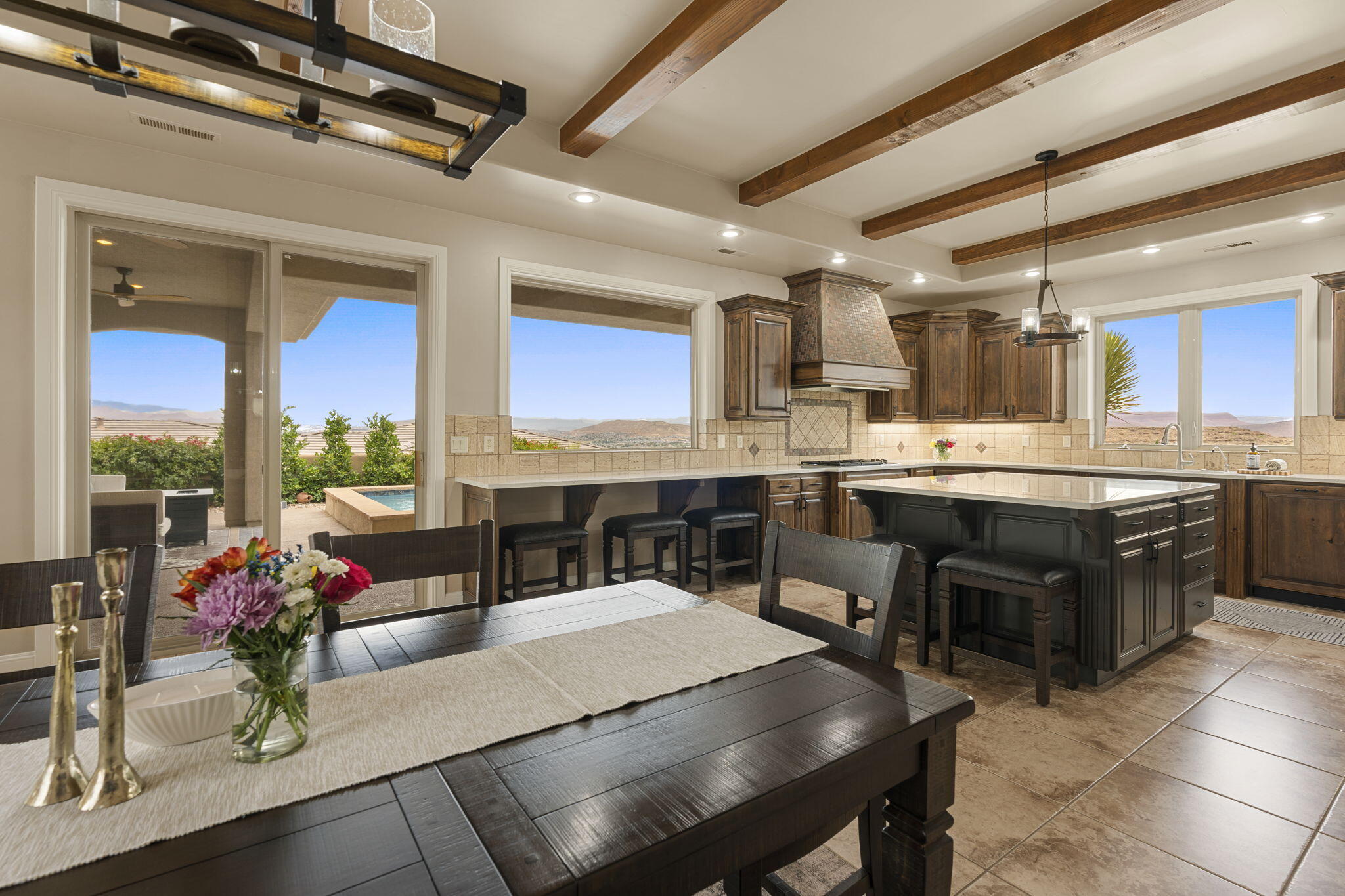 STONE CLIFF - Residential