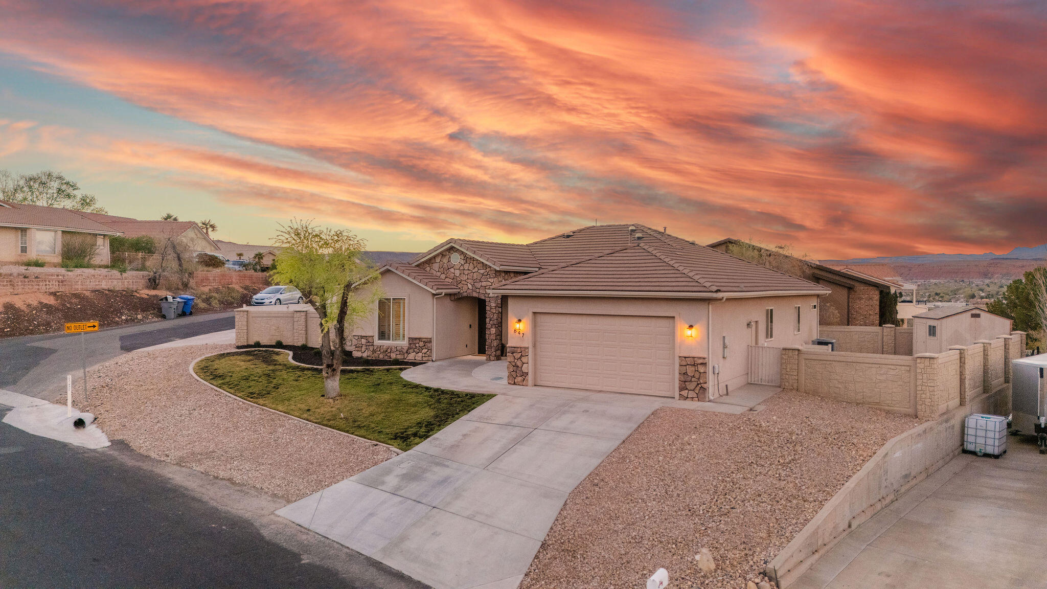 BLOOMINGTON HILLS - Residential