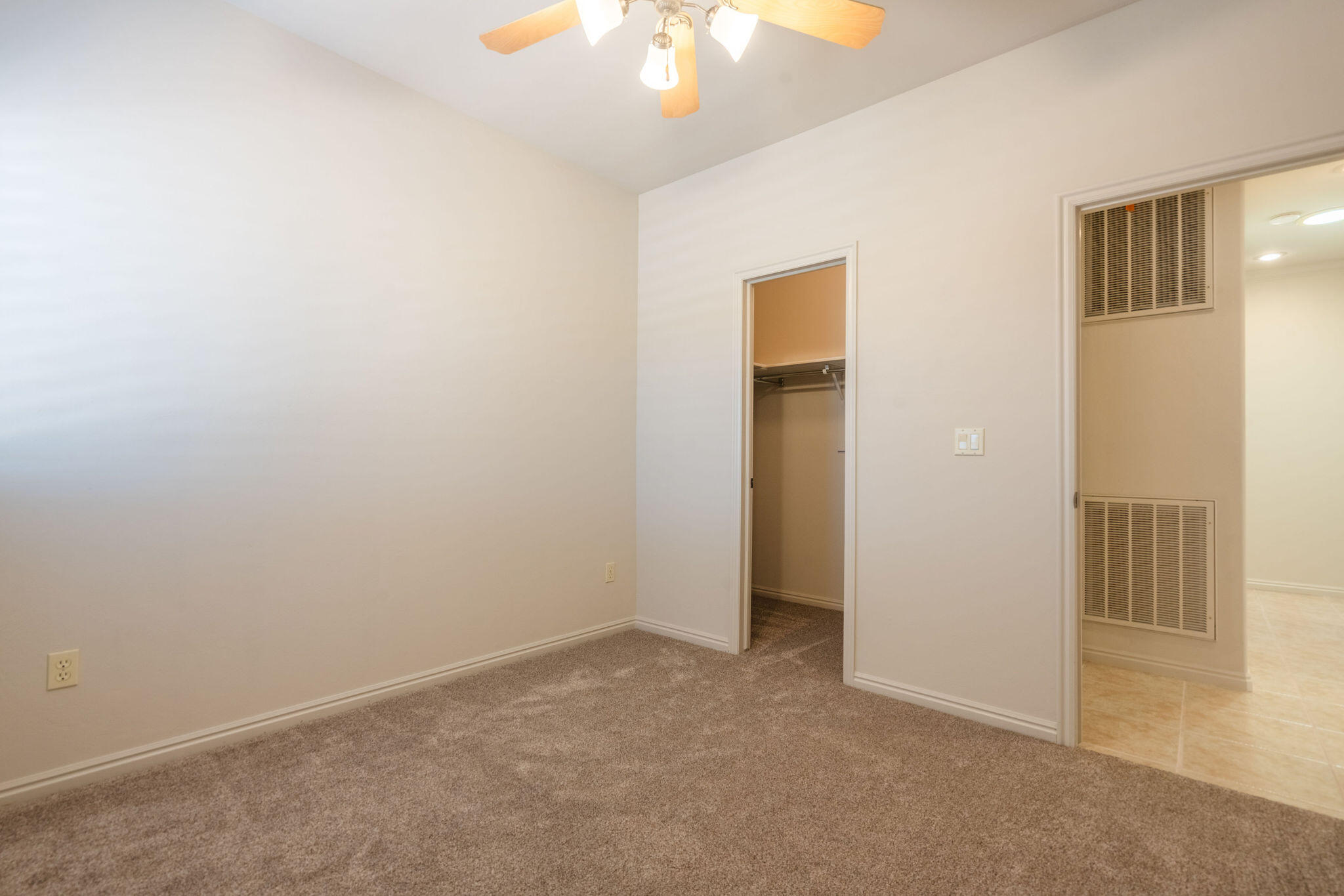 BLOOMINGTON HILLS - Residential