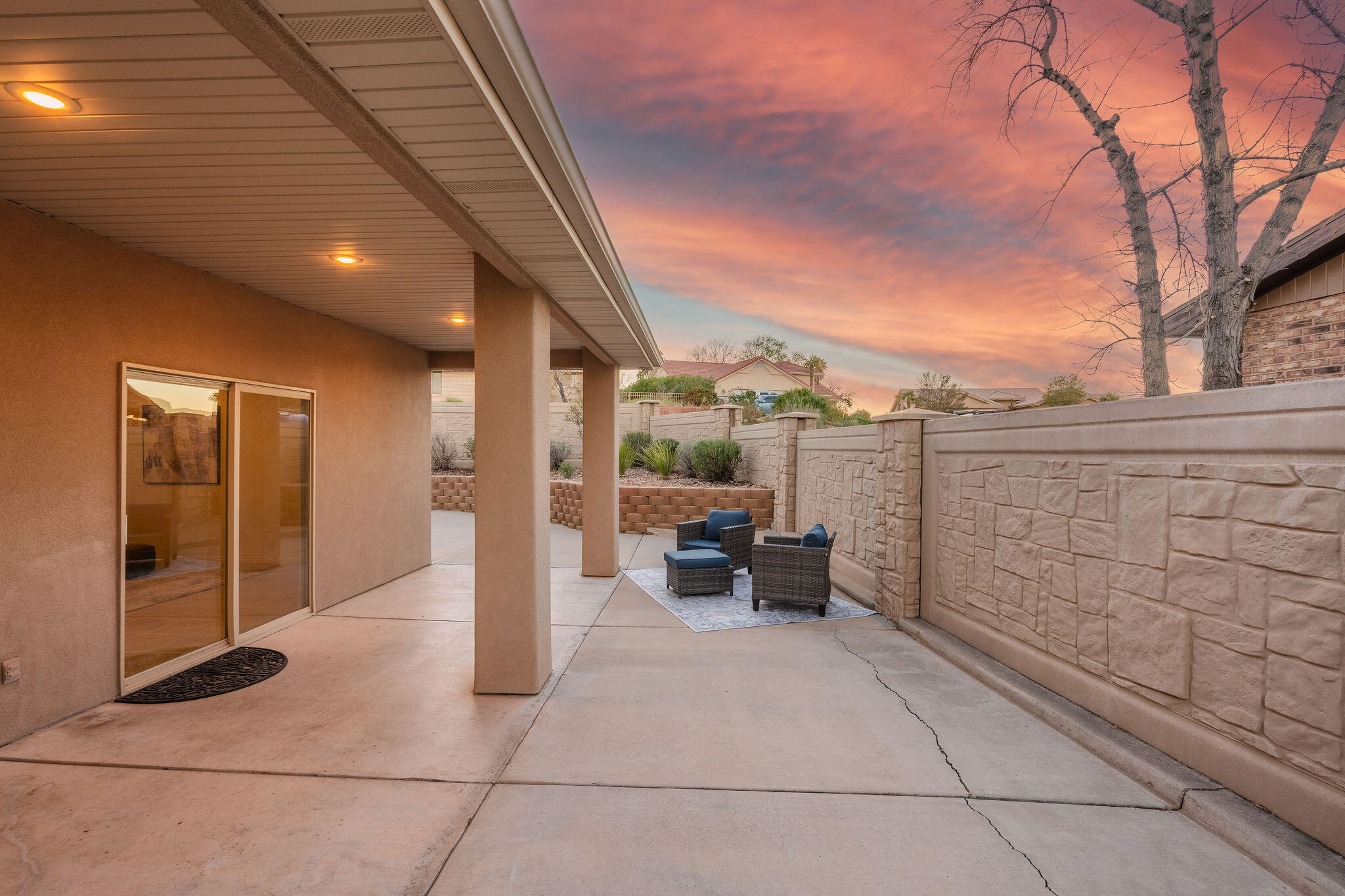 BLOOMINGTON HILLS - Residential