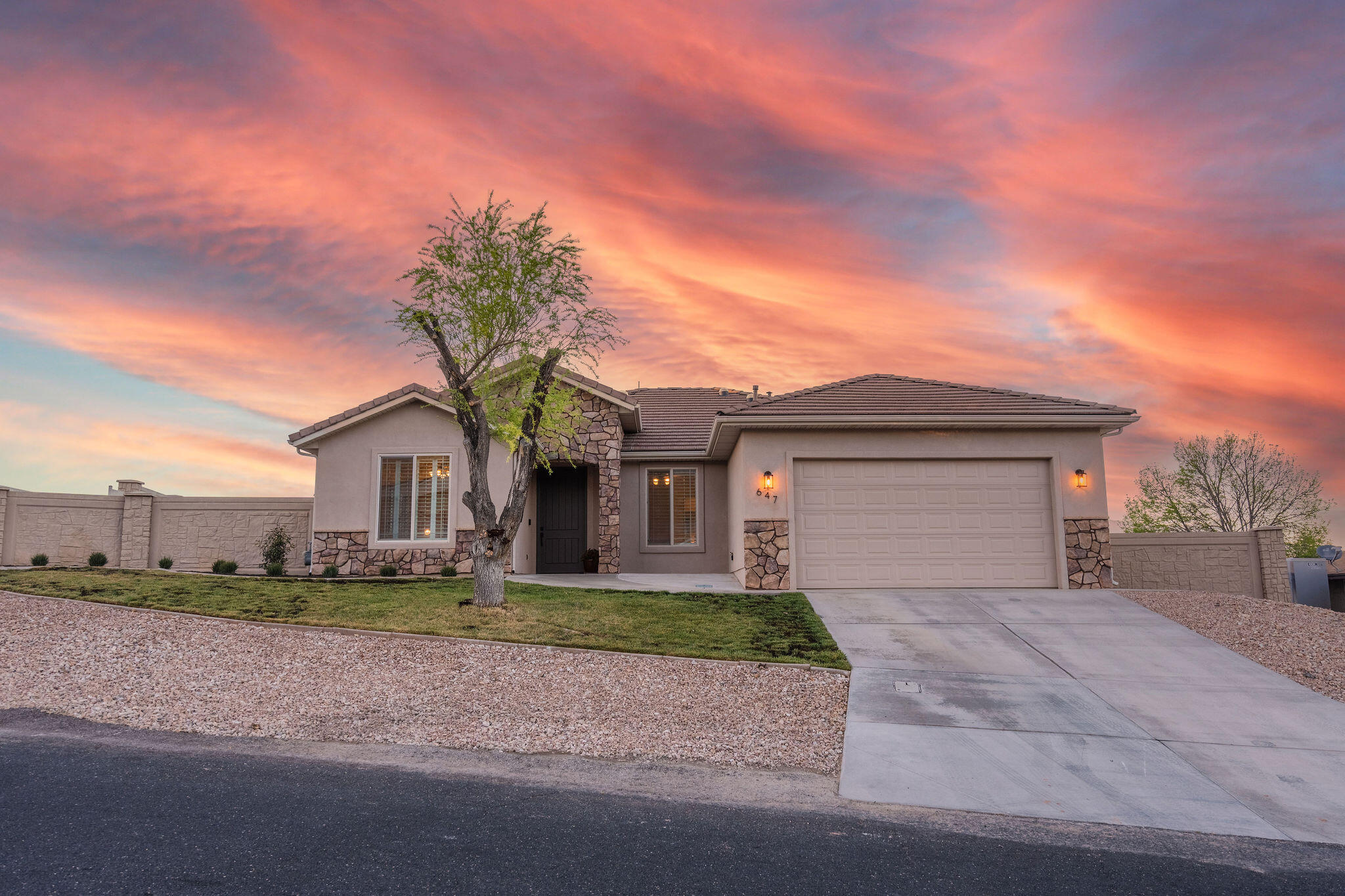 BLOOMINGTON HILLS - Residential