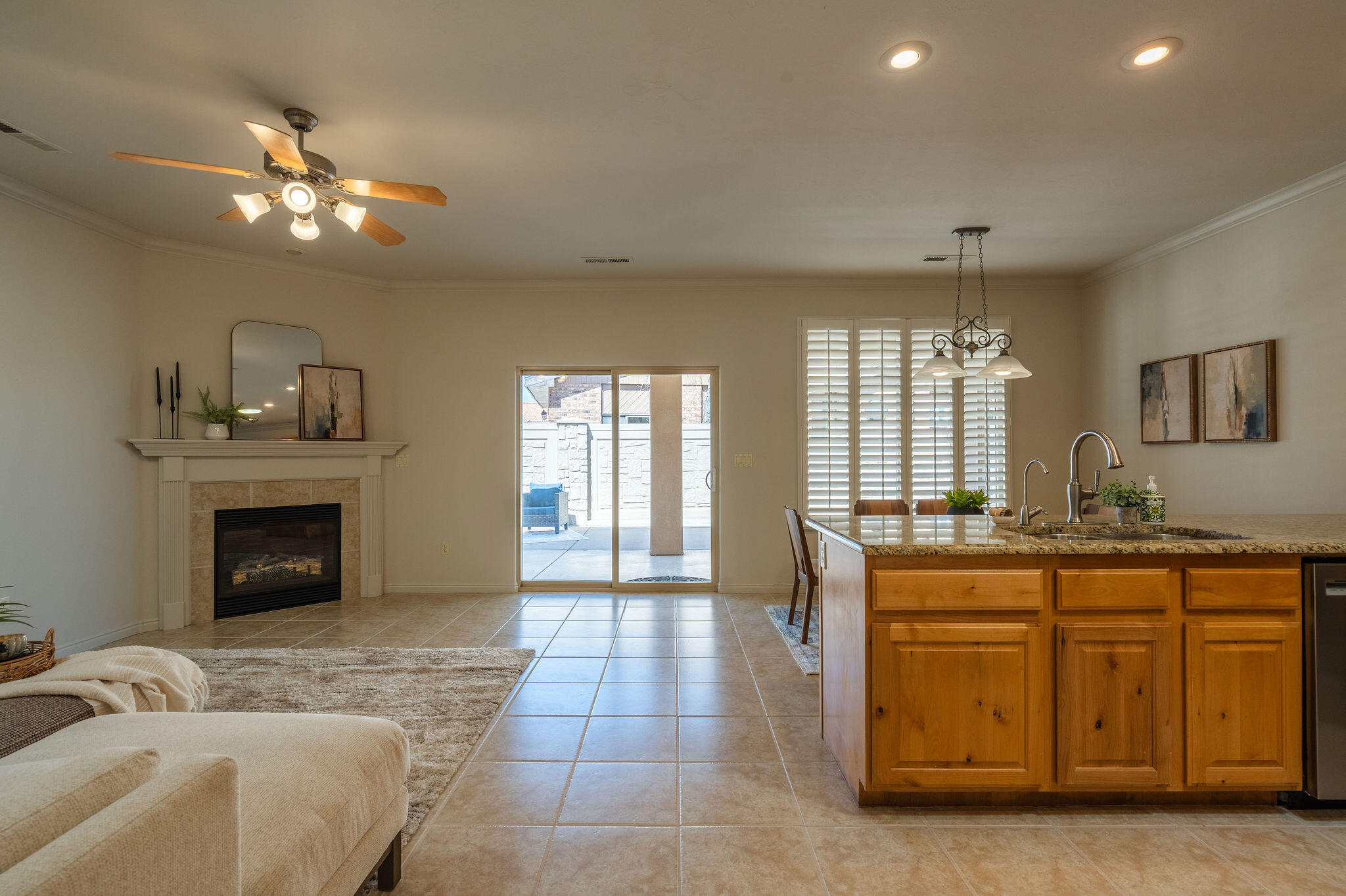 BLOOMINGTON HILLS - Residential