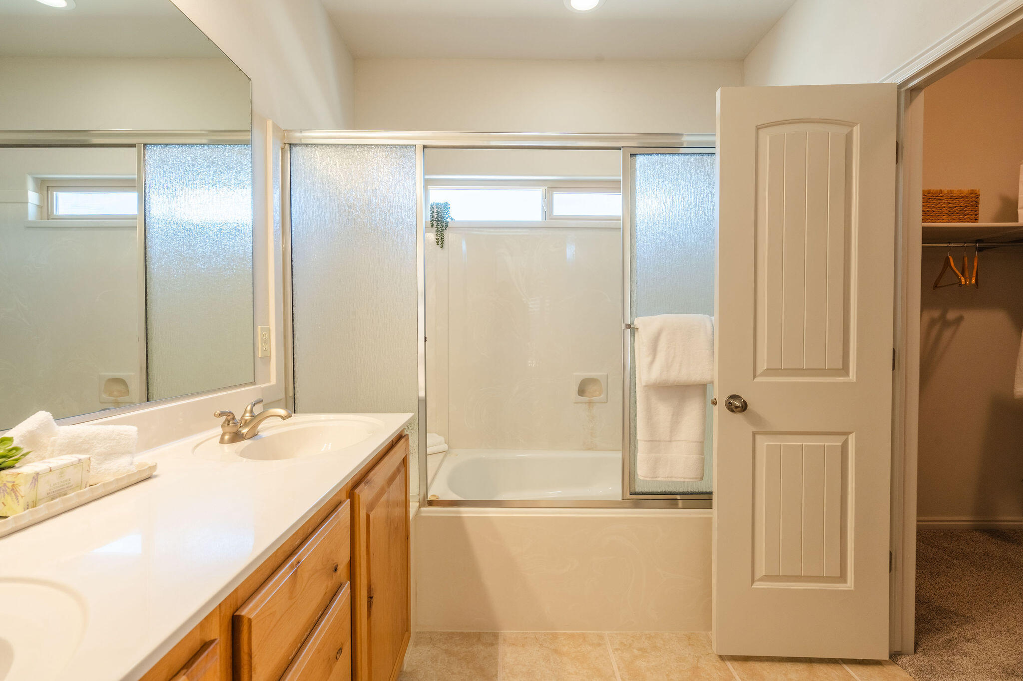 BLOOMINGTON HILLS - Residential