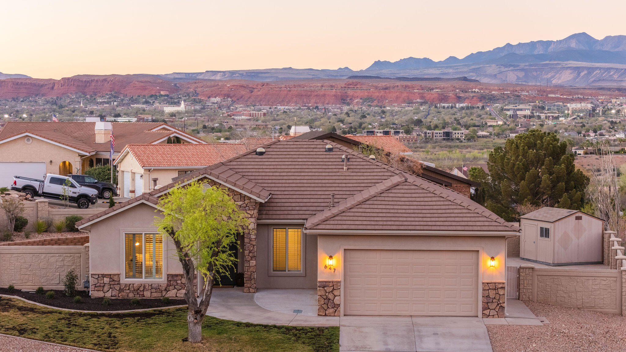 BLOOMINGTON HILLS - Residential
