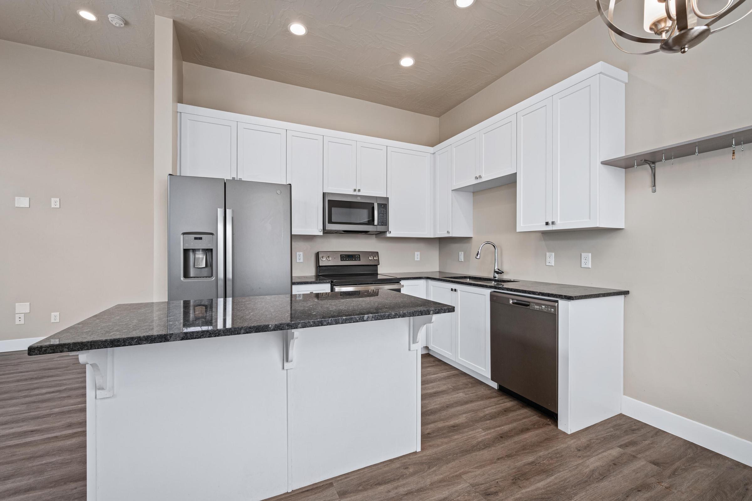 CANYONS RV RESORT - Residential
