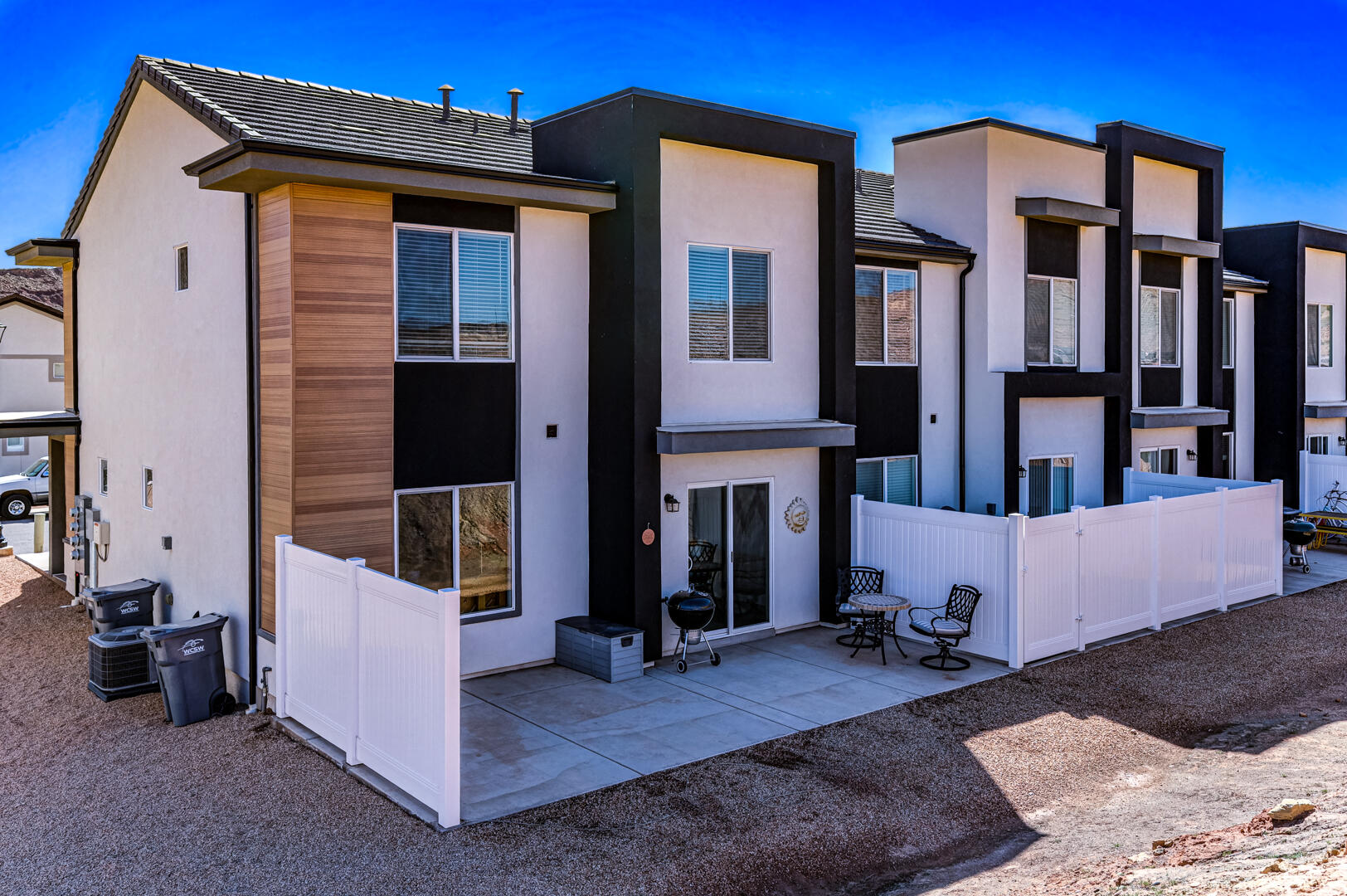 LABYRINTH PT AT LG VALLEY - Residential