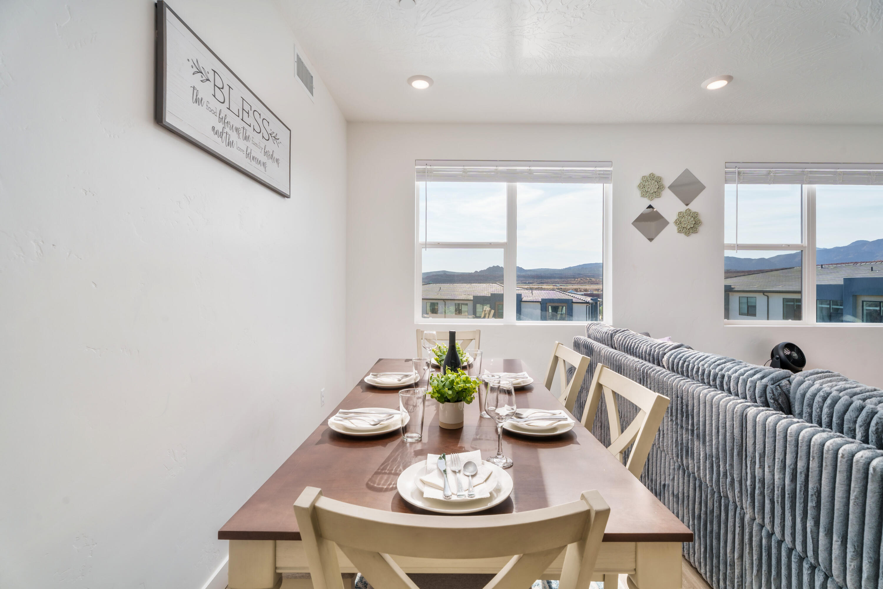 CORAL SPRINGS CONDOMINIUMS - Residential
