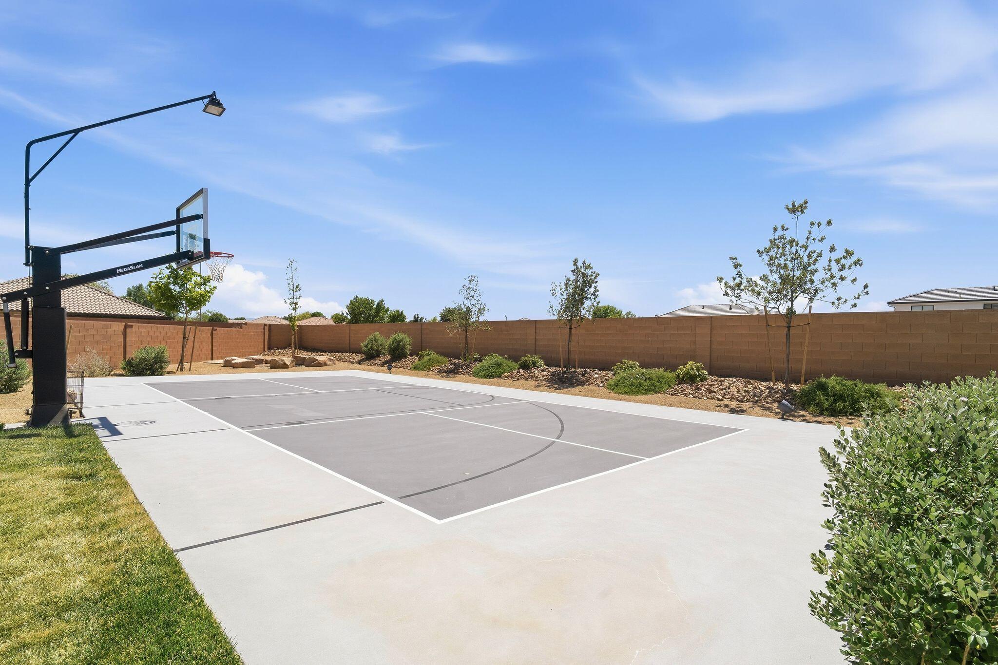 STONEHEDGE AT THE WASHINGTON BENCH - Residential