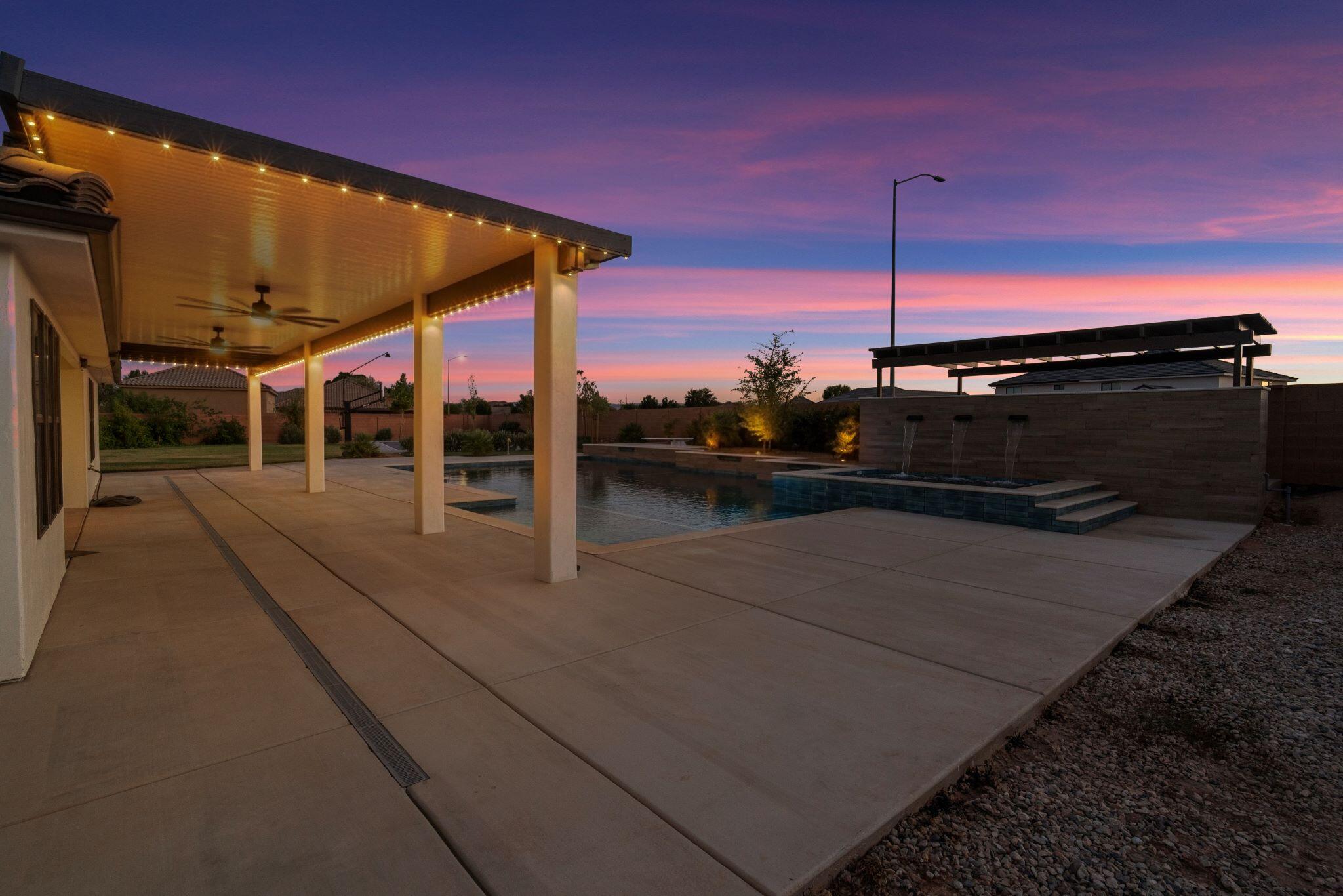 STONEHEDGE AT THE WASHINGTON BENCH - Residential