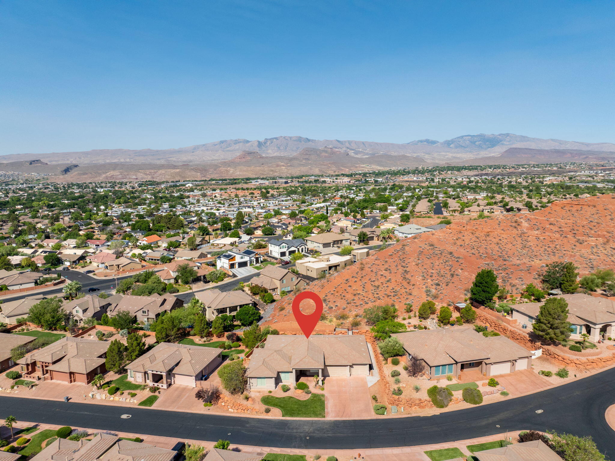 PARADISE CANYON - Residential