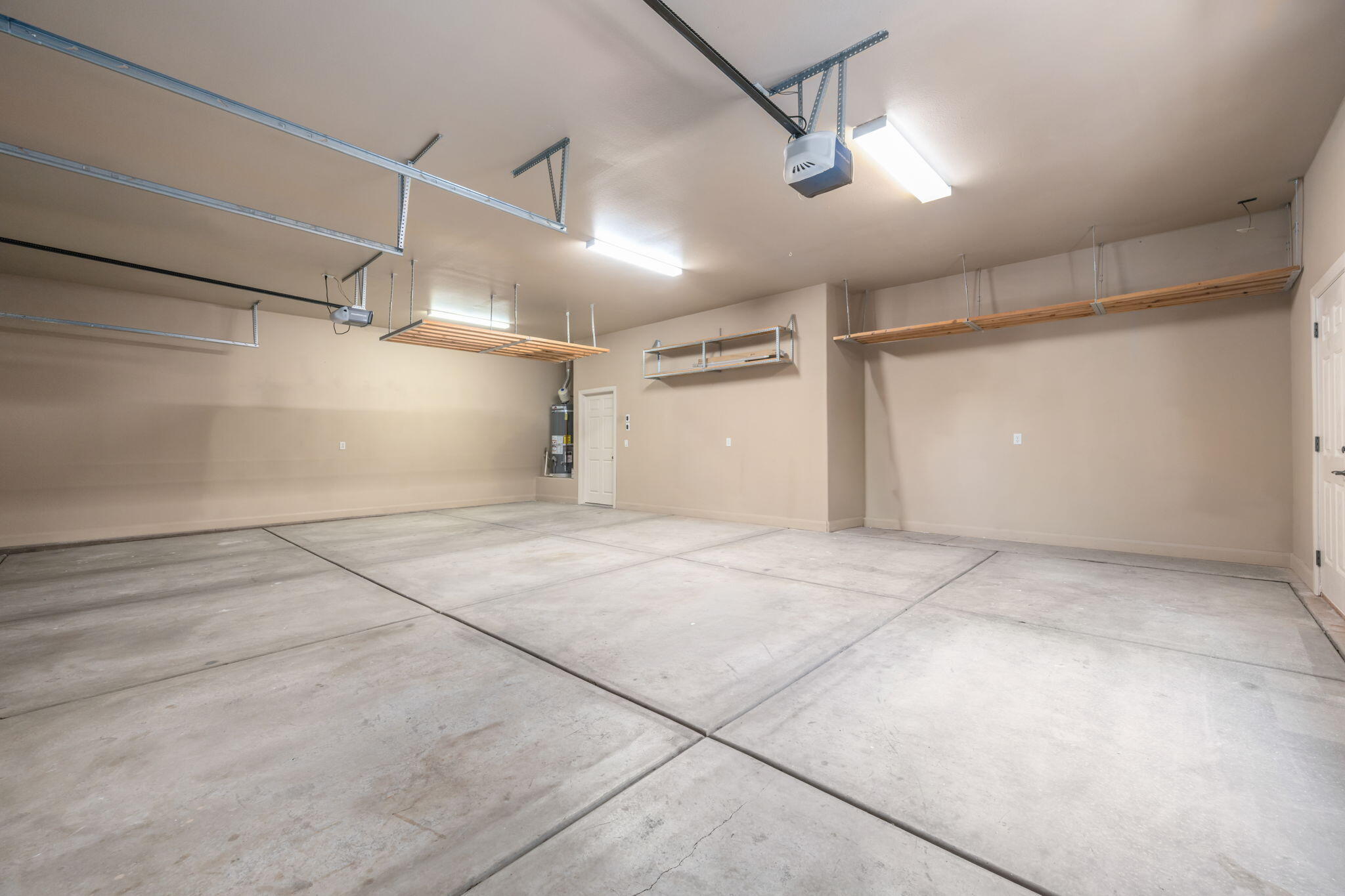 PARADISE CANYON - Residential