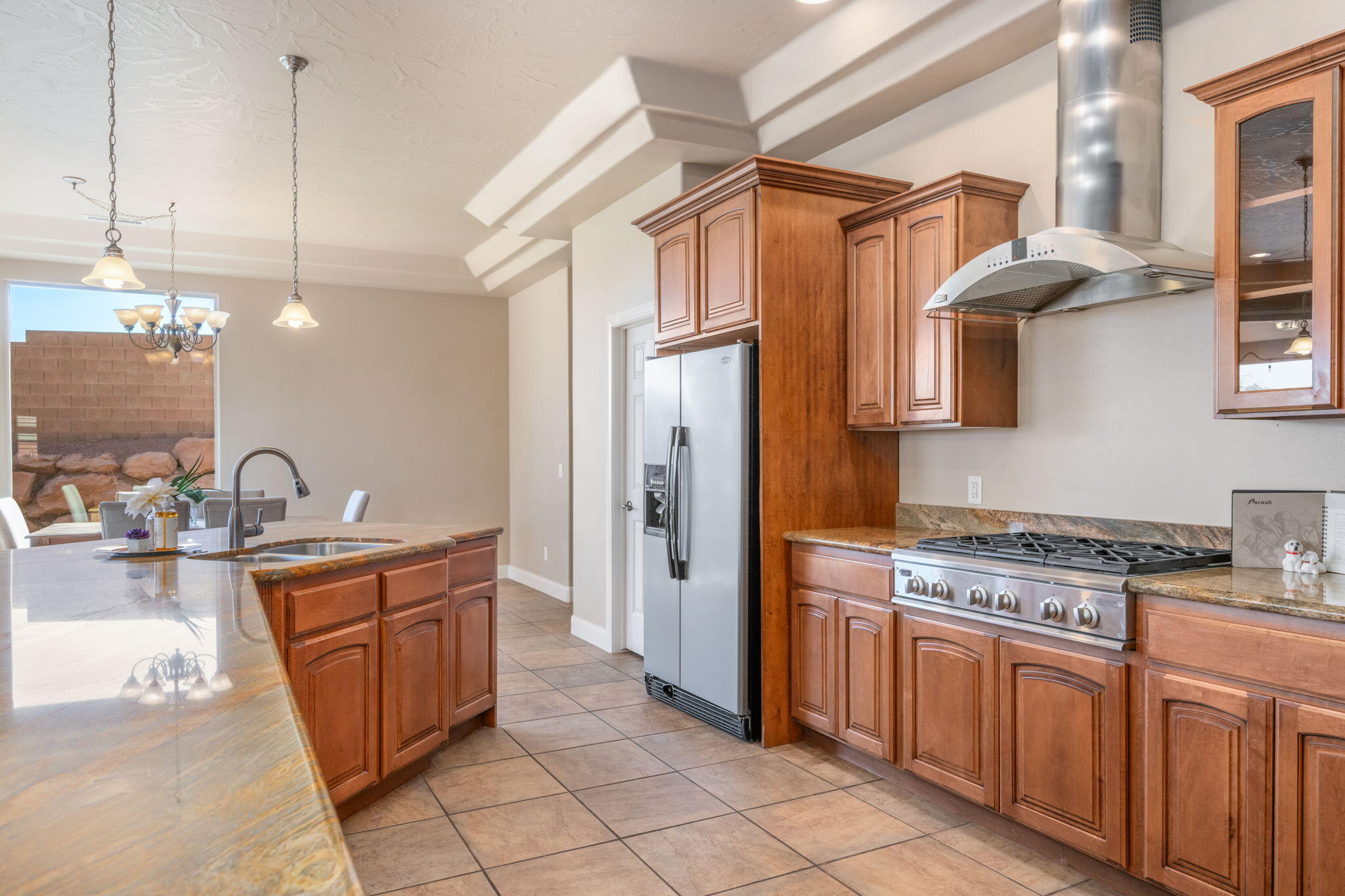 PARADISE CANYON - Residential