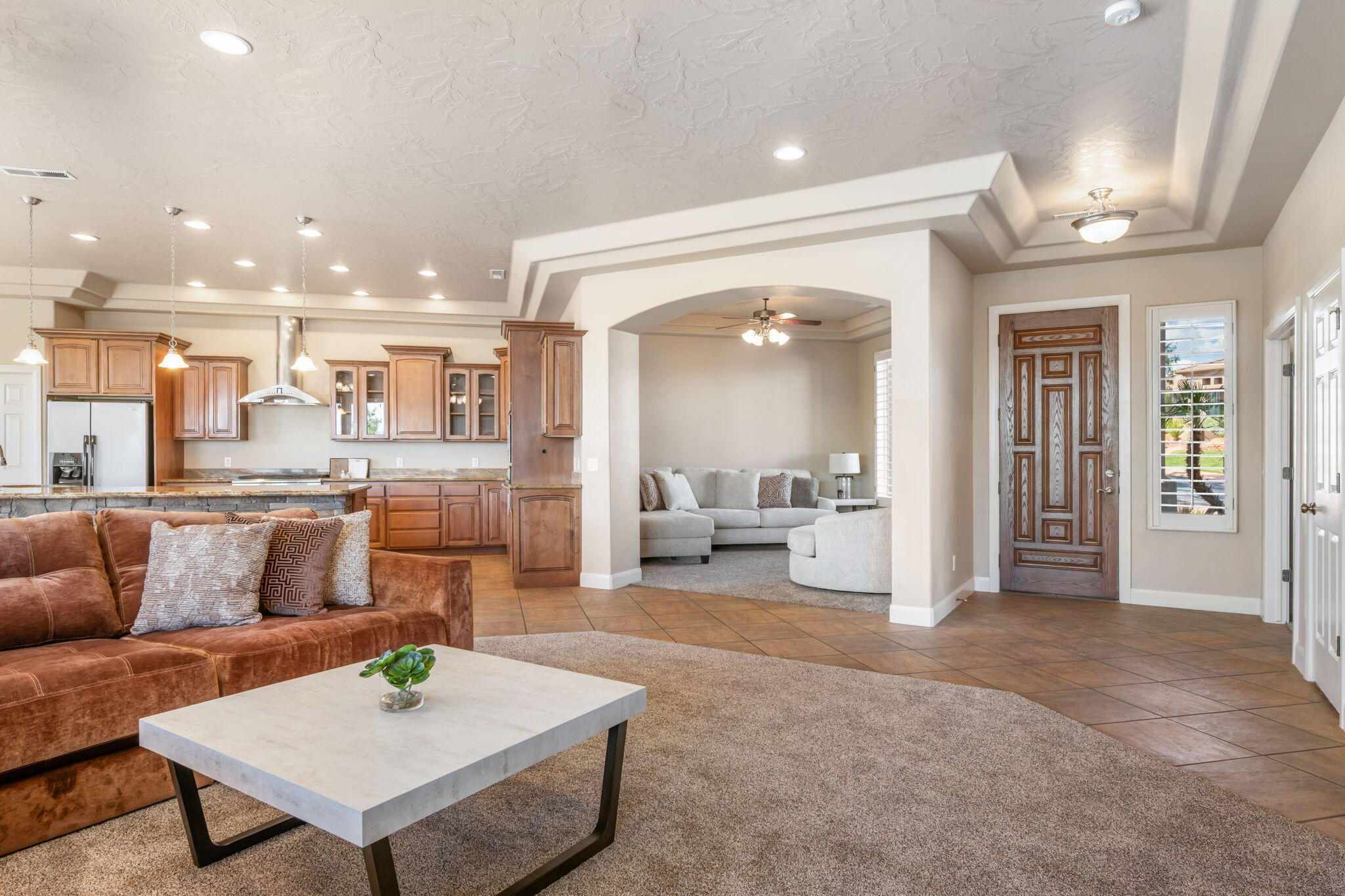 PARADISE CANYON - Residential