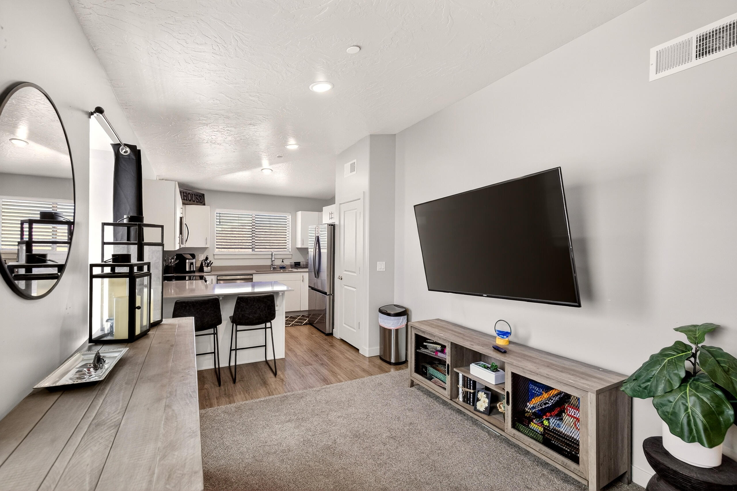 LONE ROCK CONDOS - Residential
