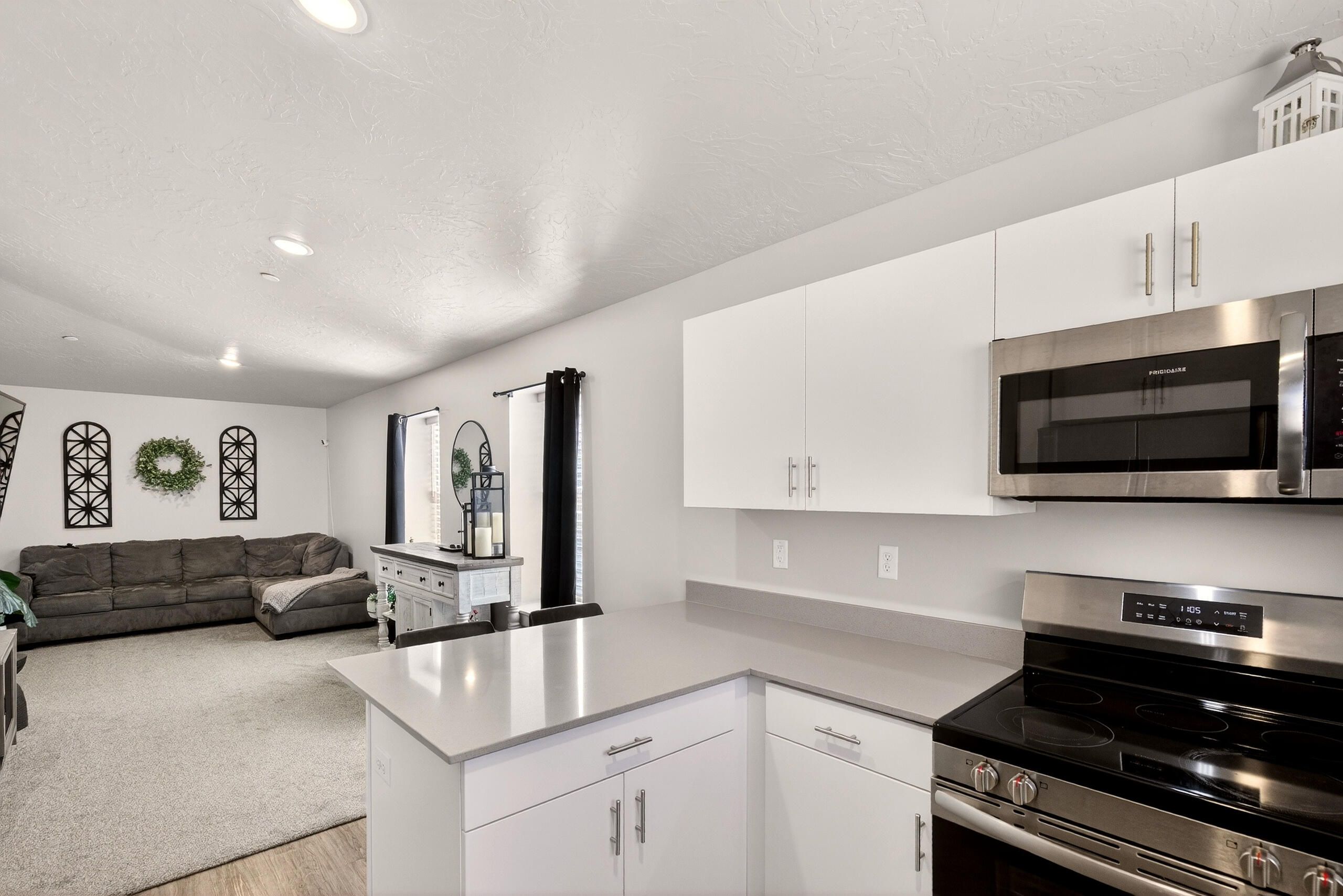 LONE ROCK CONDOS - Residential