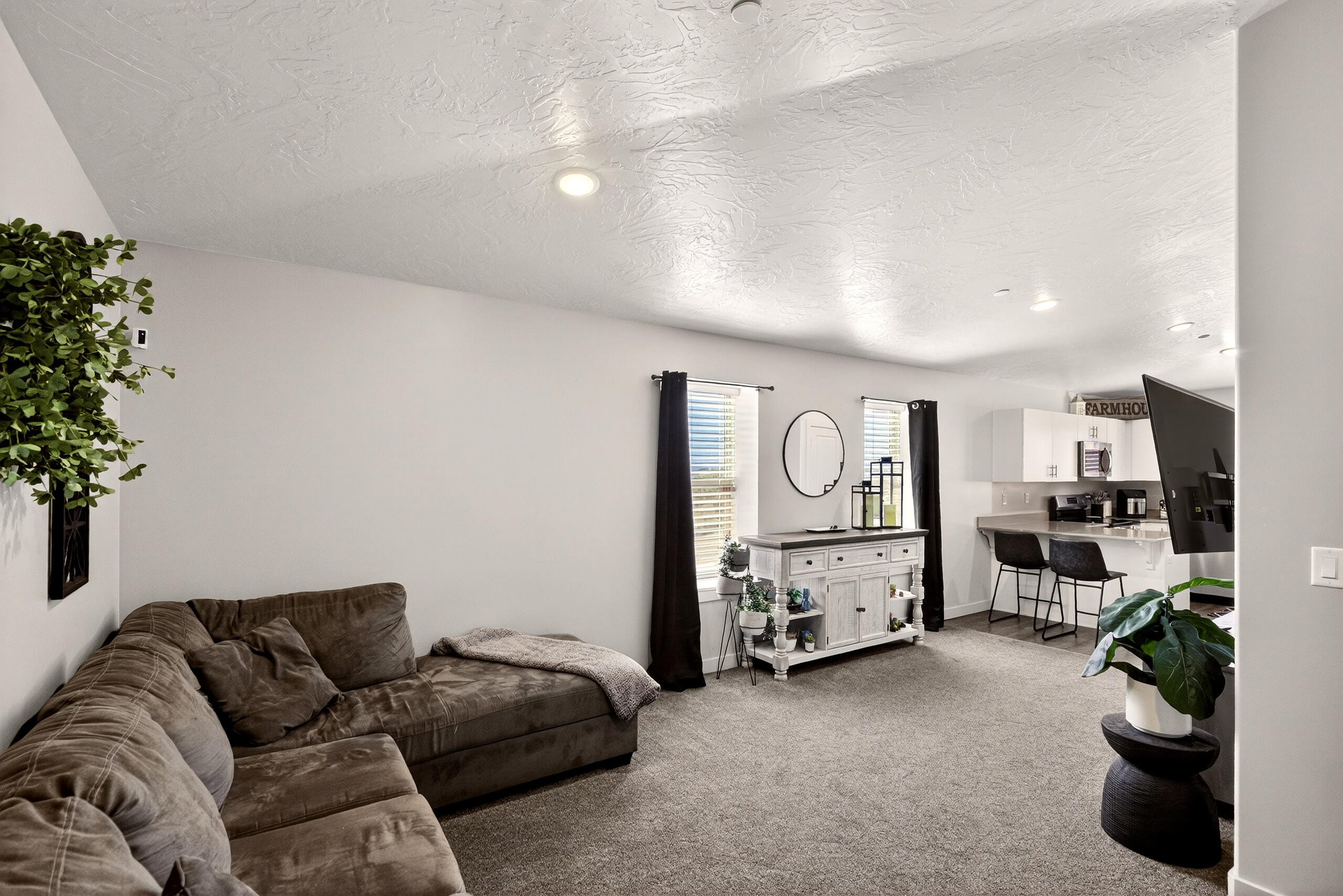 LONE ROCK CONDOS - Residential