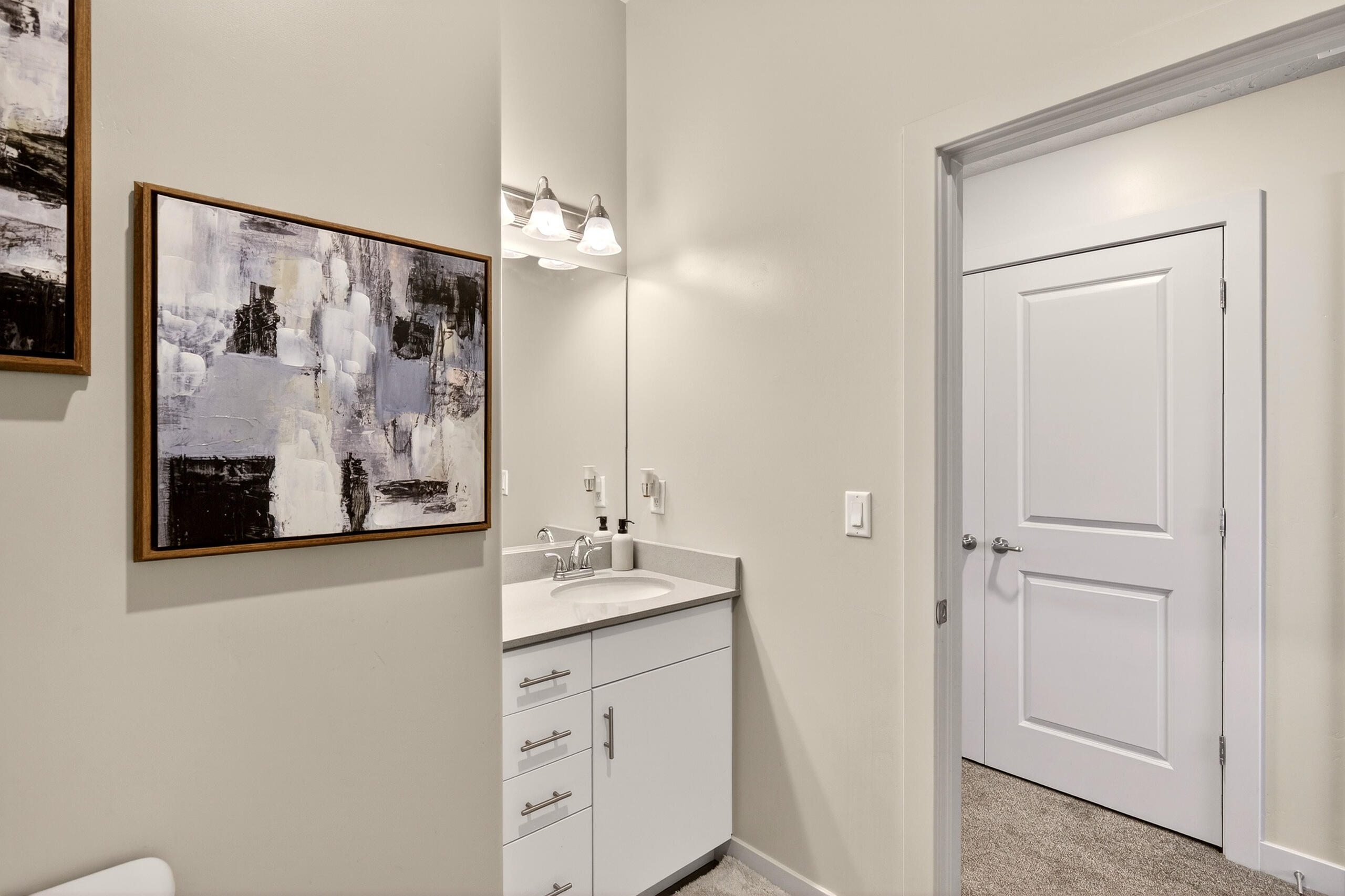 LONE ROCK CONDOS - Residential