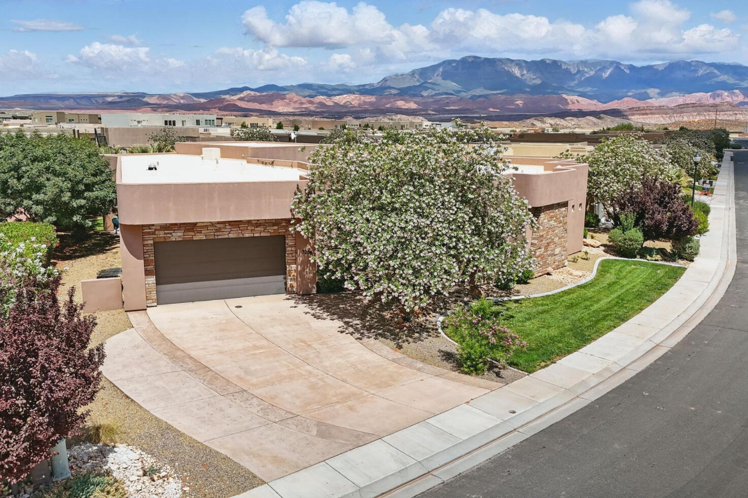 RETREAT AT SAND HOLLOW RESORT - Residential