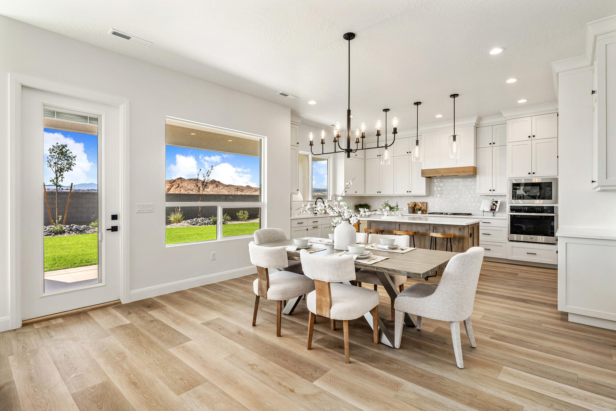 FRANKLIN FIELDS - Residential