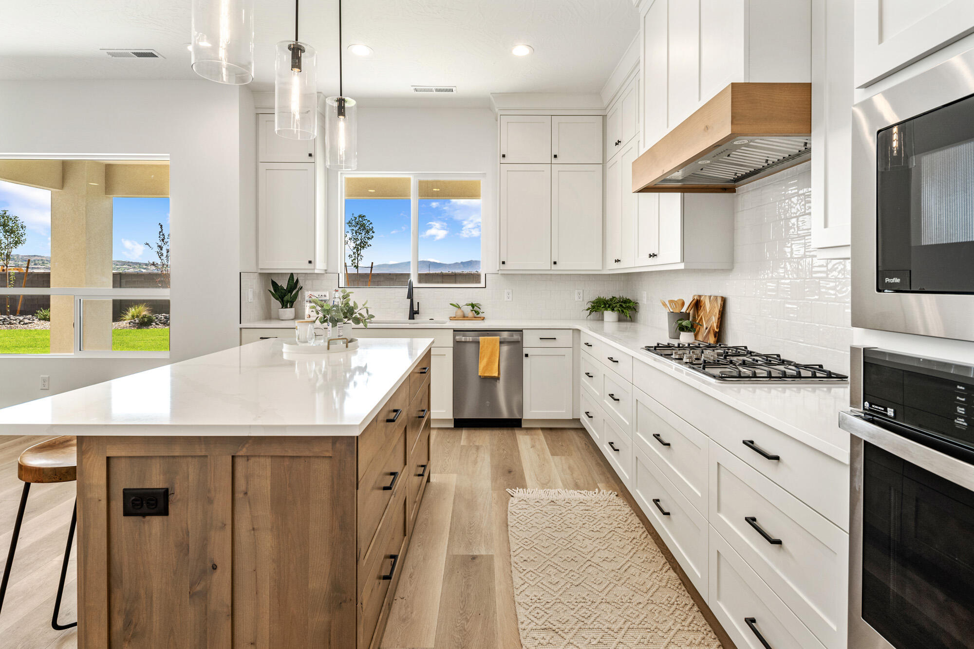 FRANKLIN FIELDS - Residential