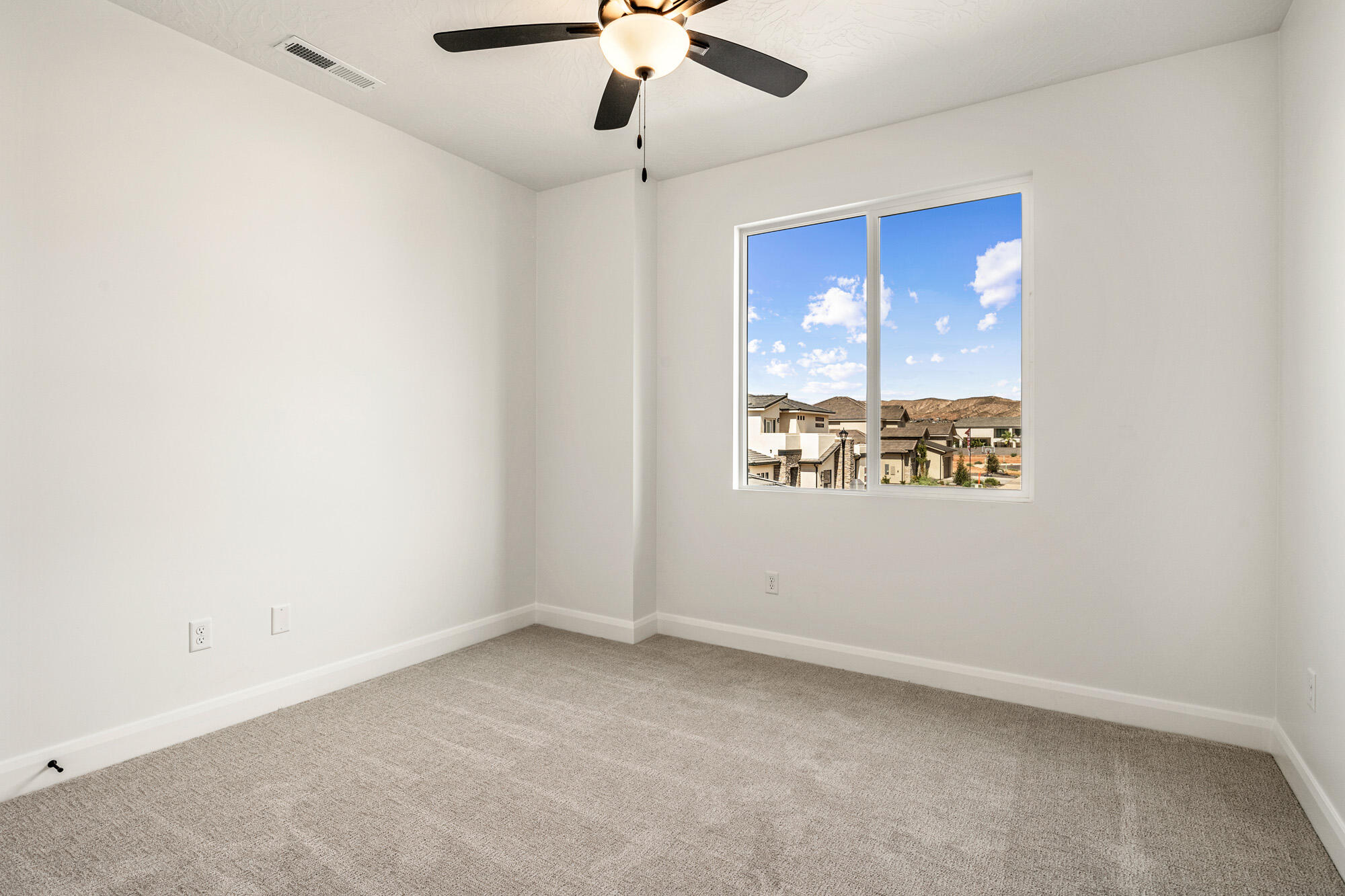 FRANKLIN FIELDS - Residential