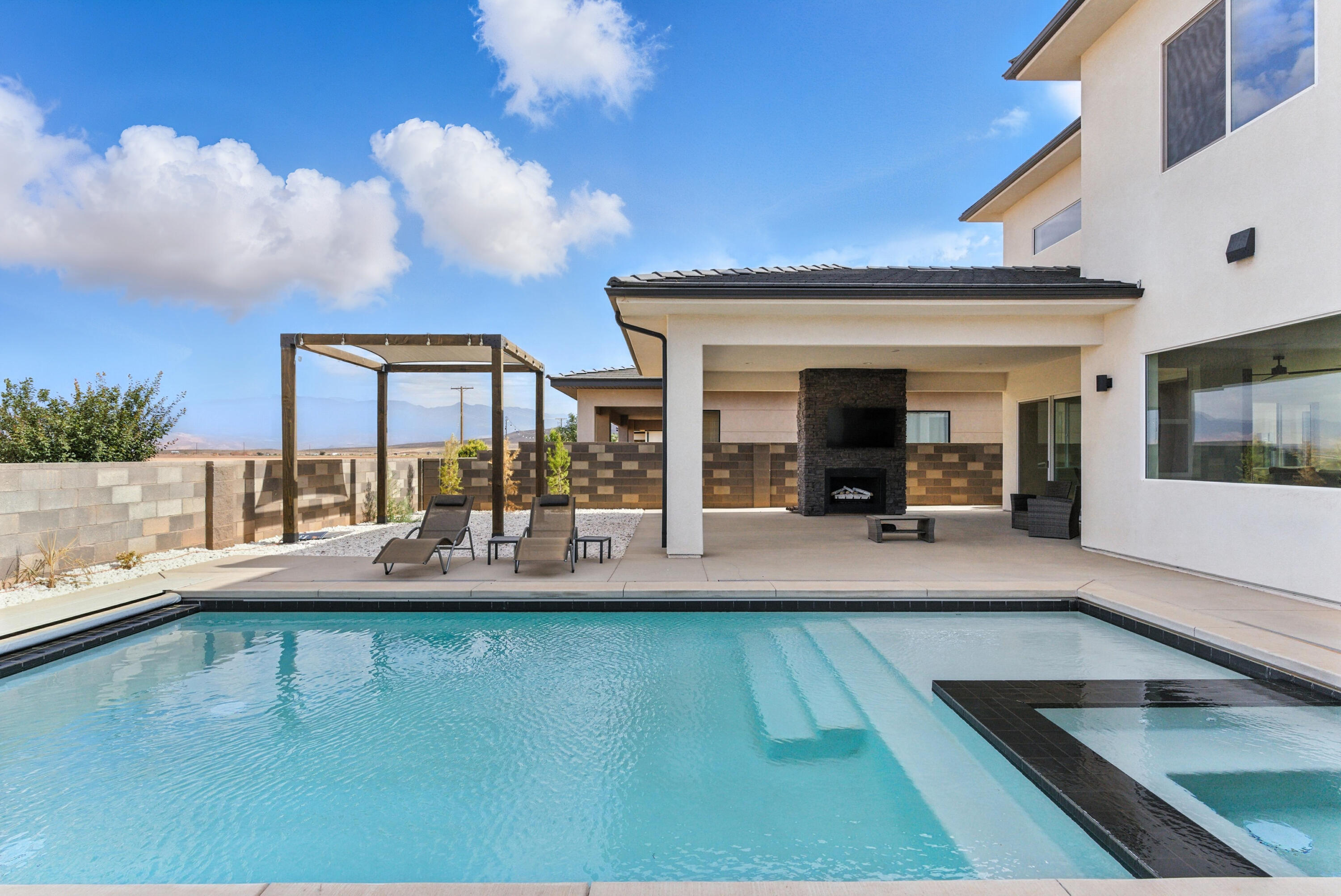 NORTH SLOPE AT COPPER ROCK - Residential