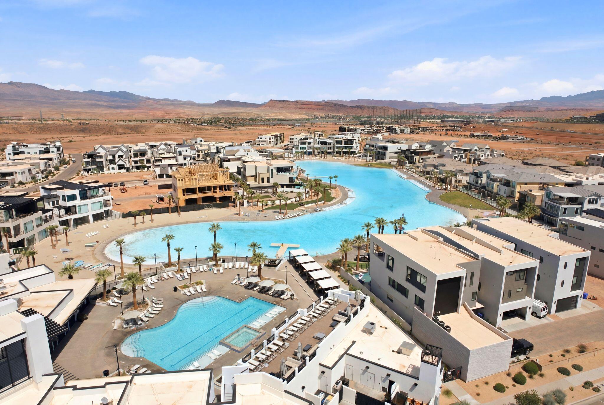DESERT COLOR RESORT - Residential