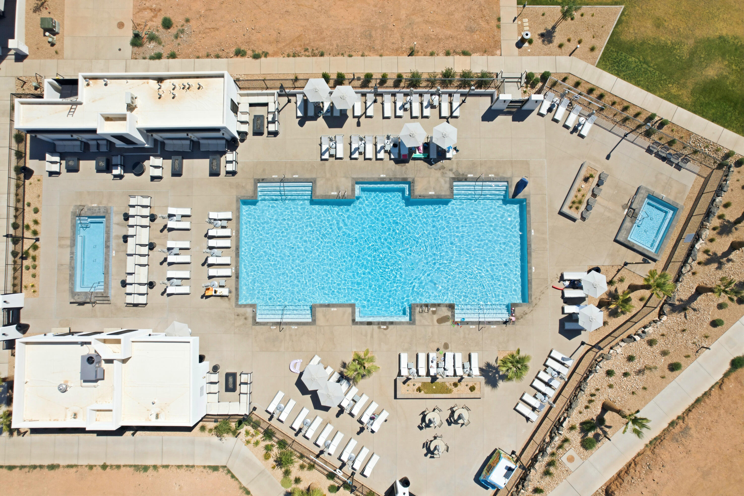 DESERT COLOR RESORT - Residential
