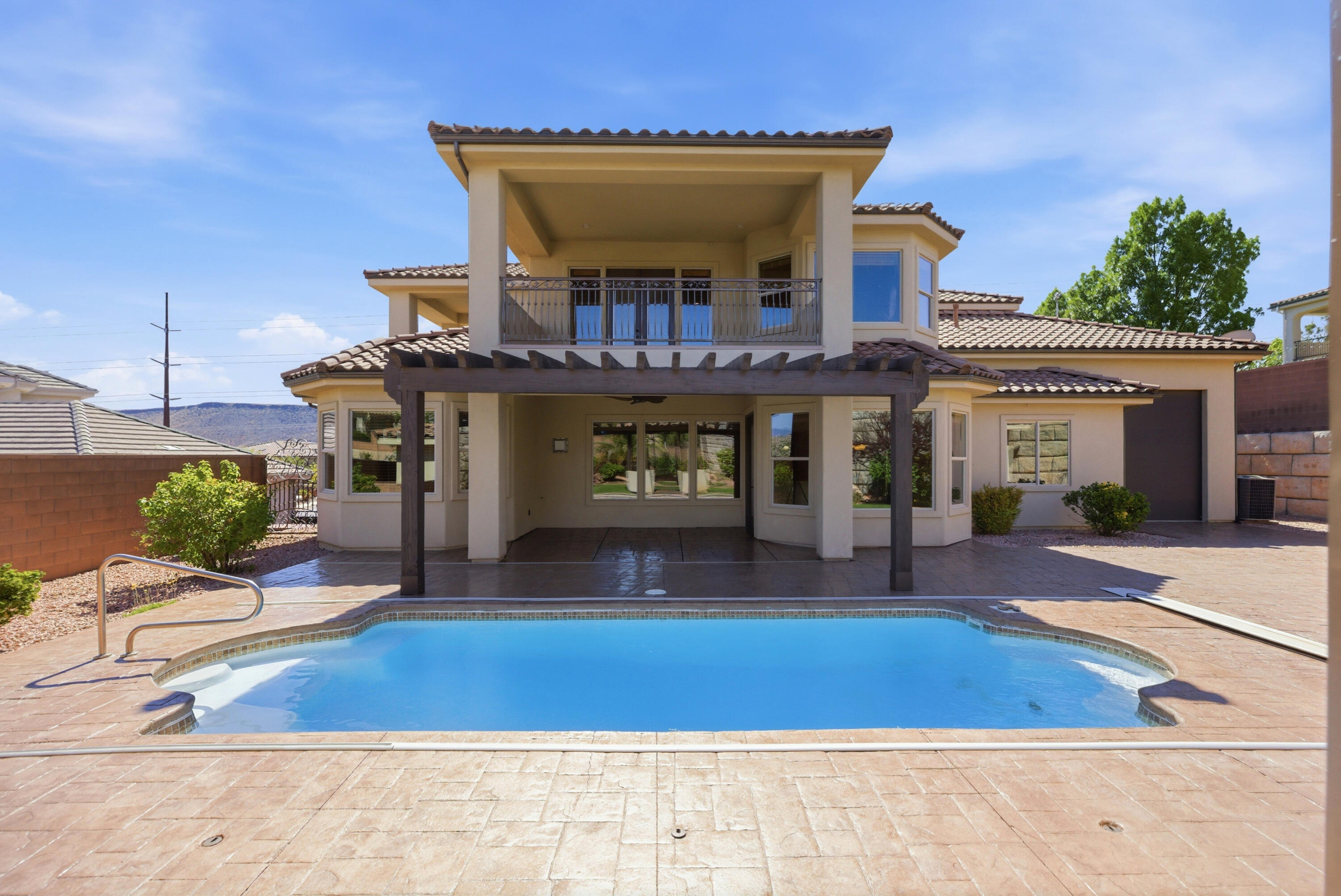 HIGHLANDS AT GREEN VALLEY - Residential