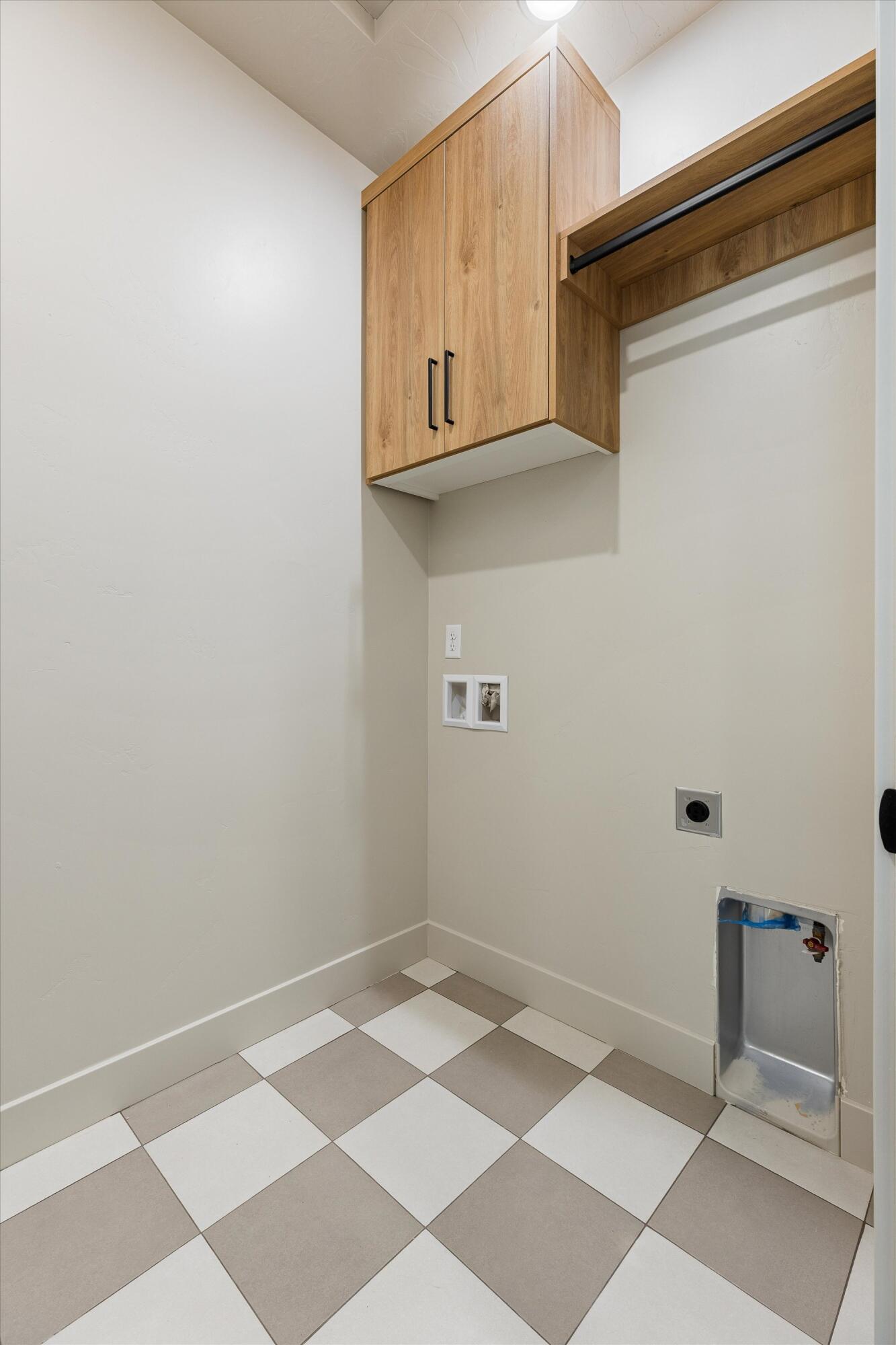 PAINTED SANDS - Residential
