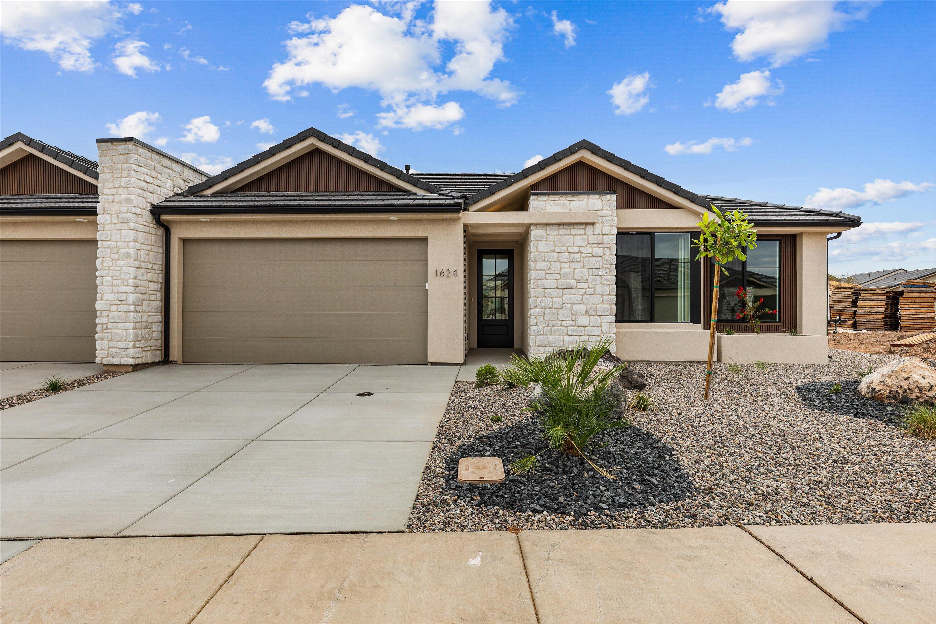 PAINTED SANDS - Residential