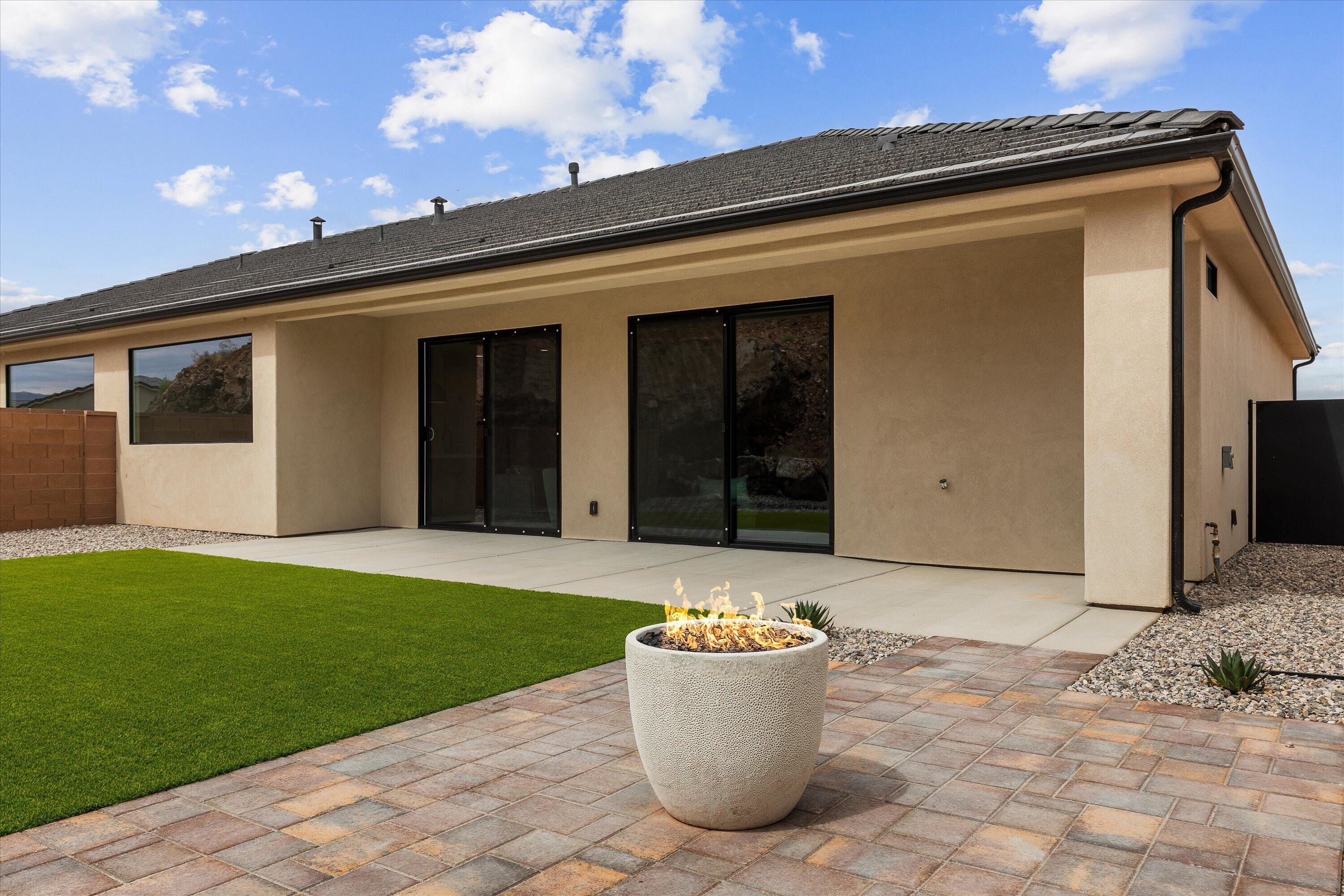 PAINTED SANDS - Residential