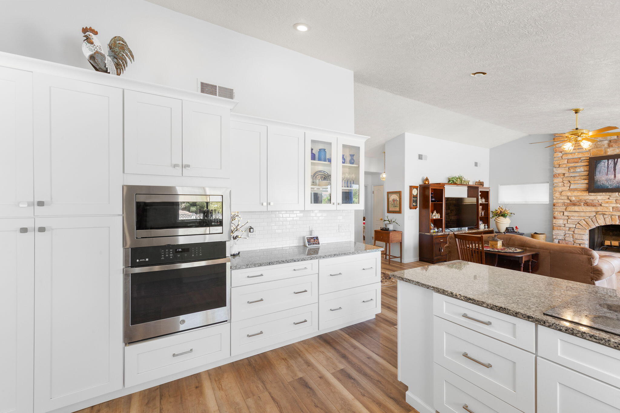 BLOOMINGTON HILLS - Residential