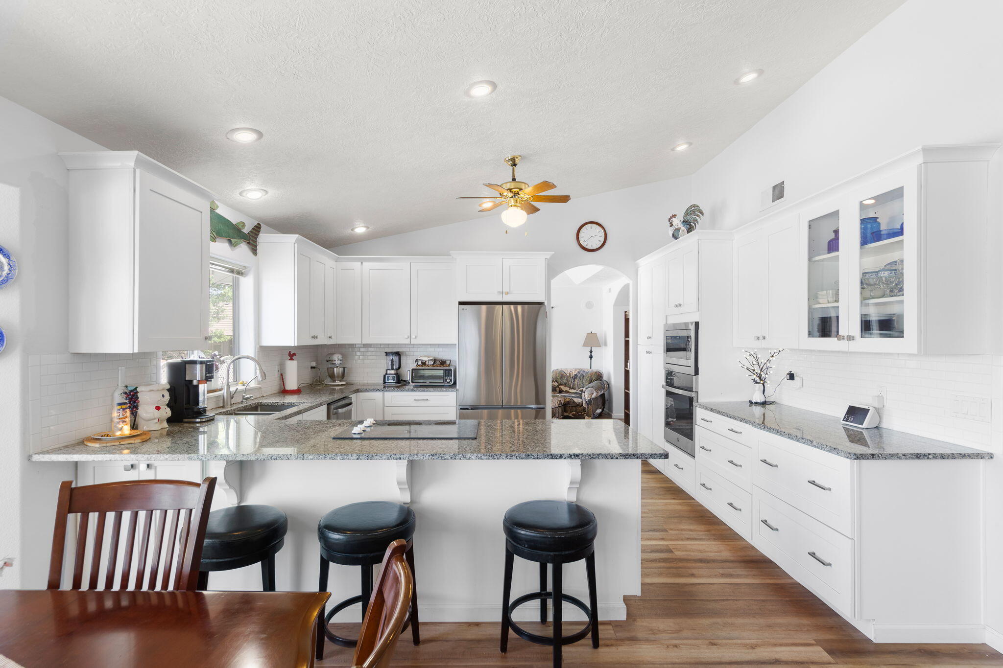 BLOOMINGTON HILLS - Residential
