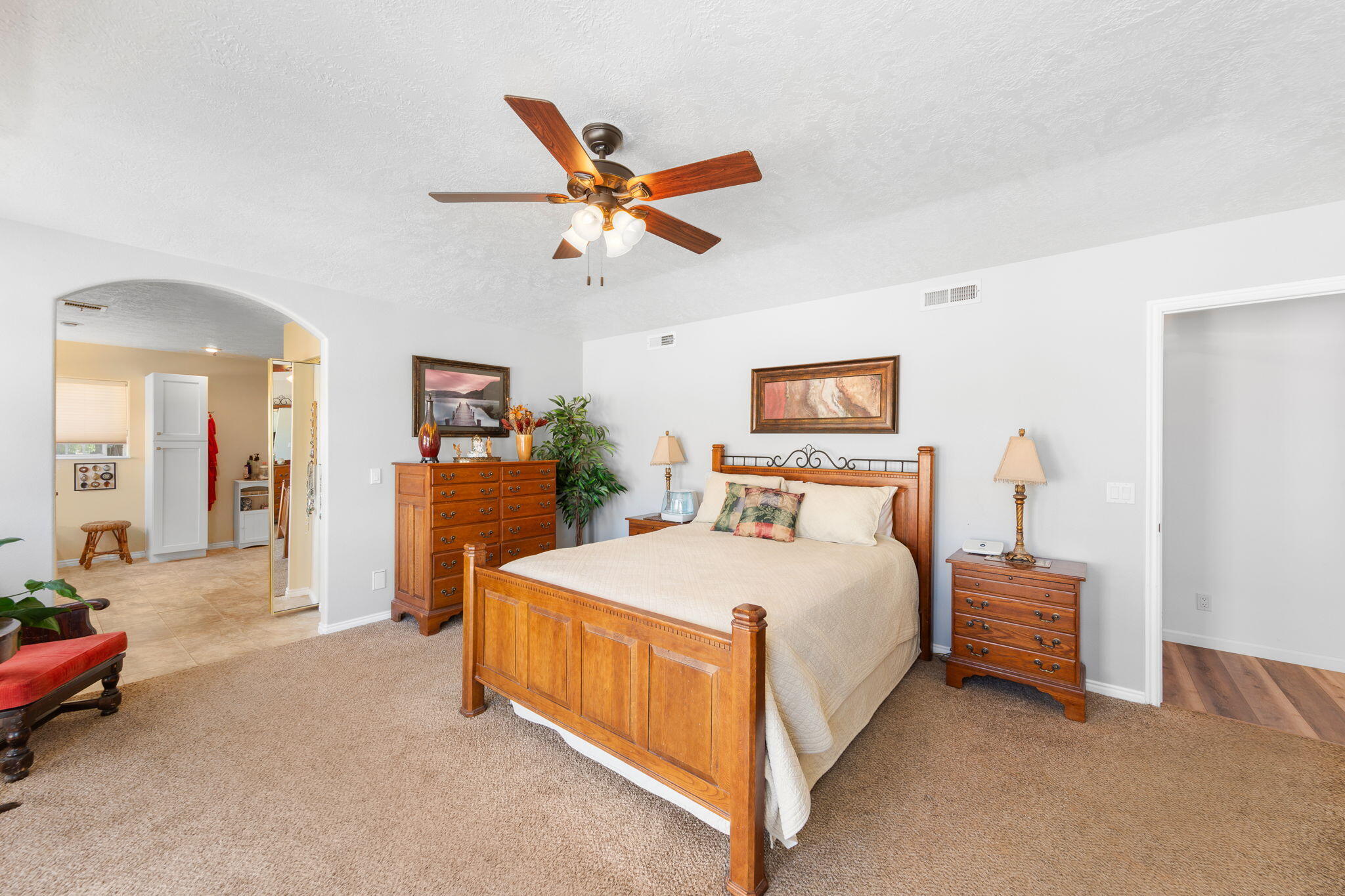 BLOOMINGTON HILLS - Residential
