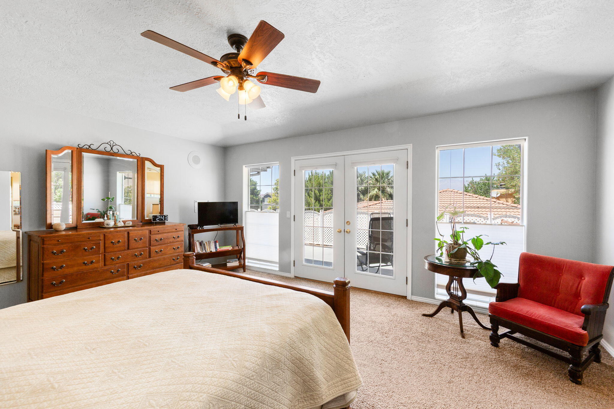 BLOOMINGTON HILLS - Residential