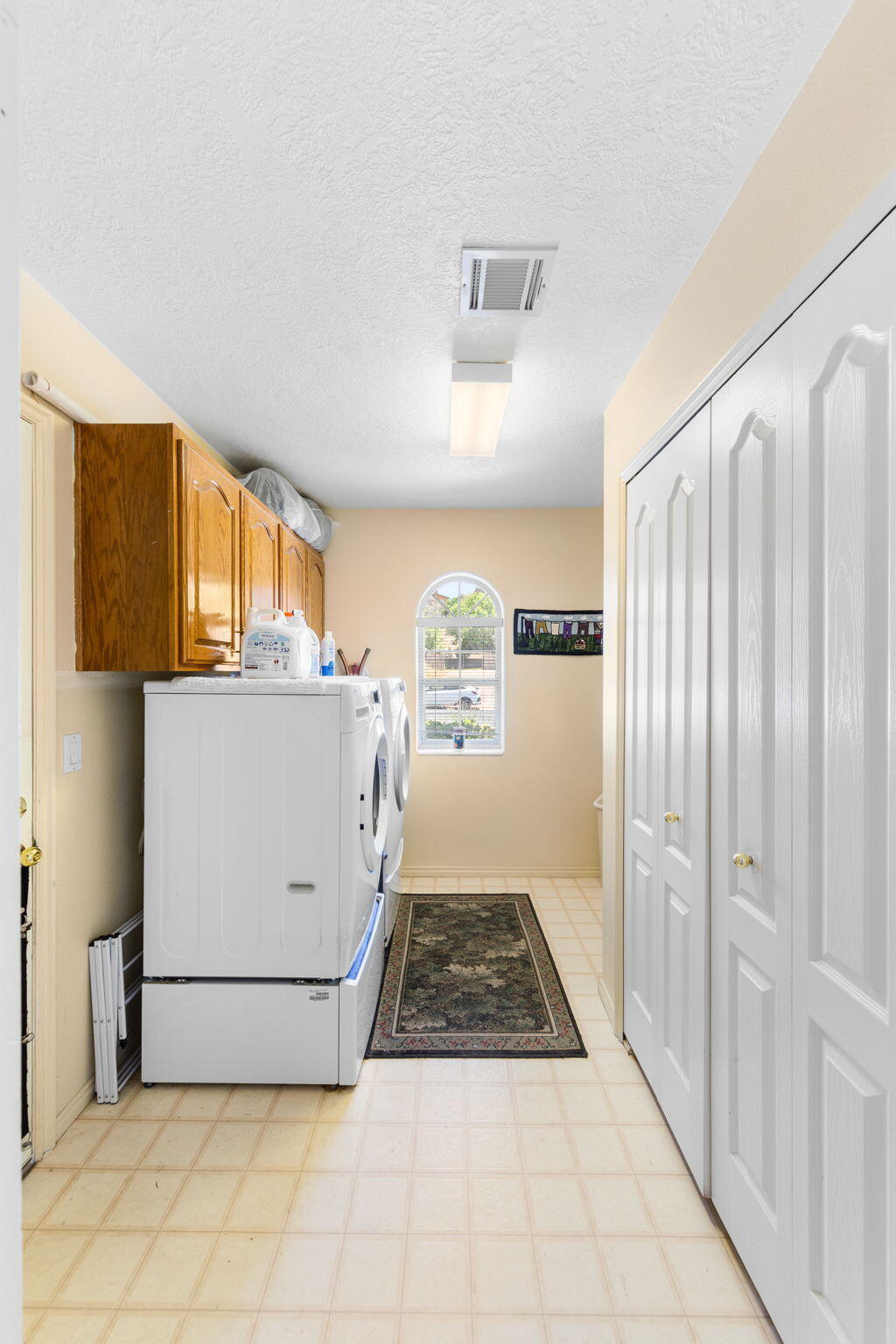 BLOOMINGTON HILLS - Residential