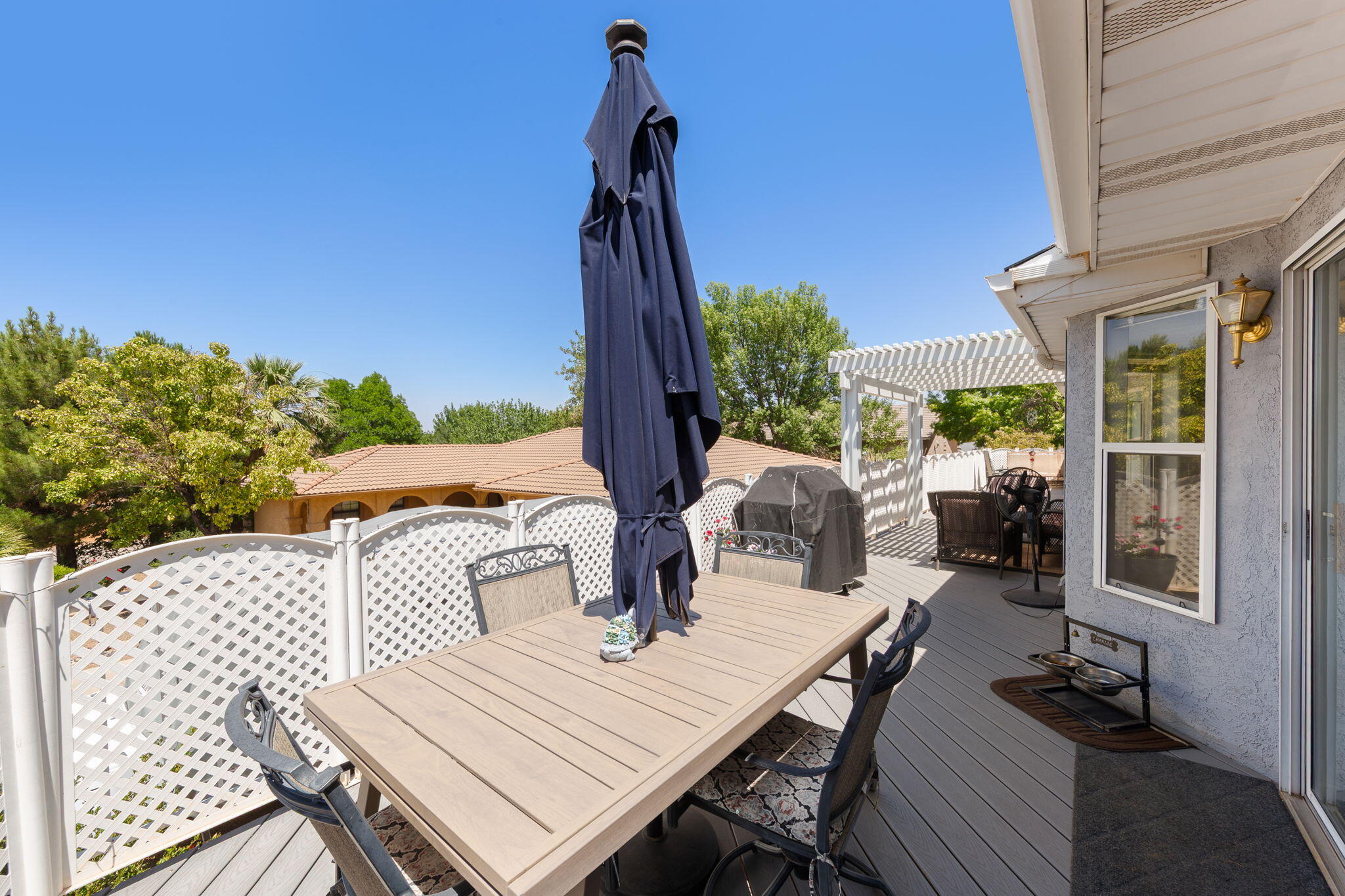 BLOOMINGTON HILLS - Residential