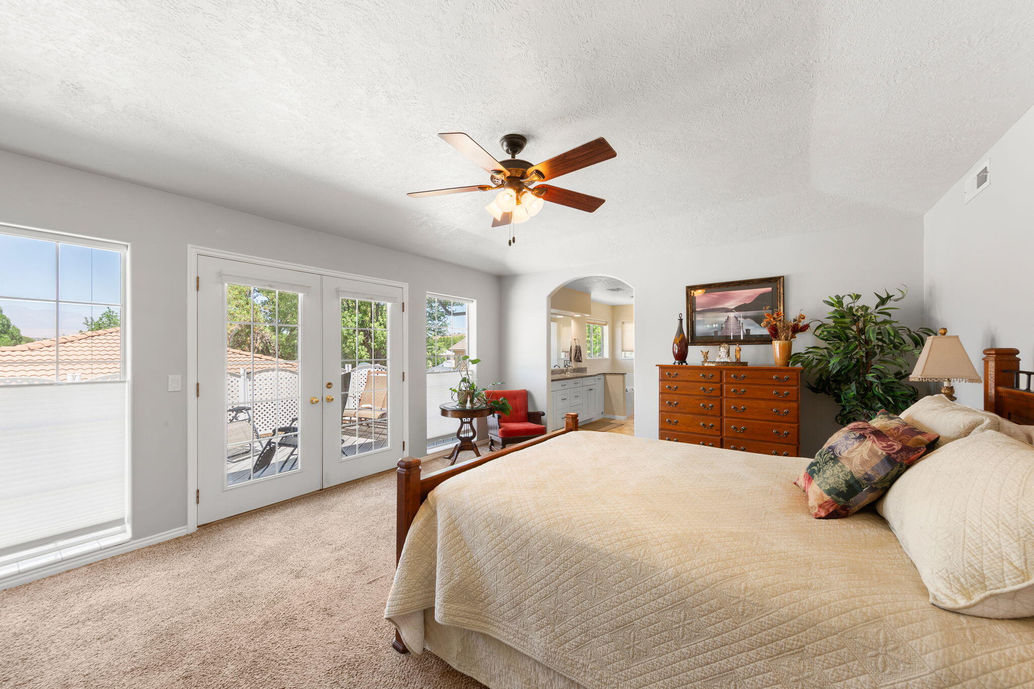 BLOOMINGTON HILLS - Residential
