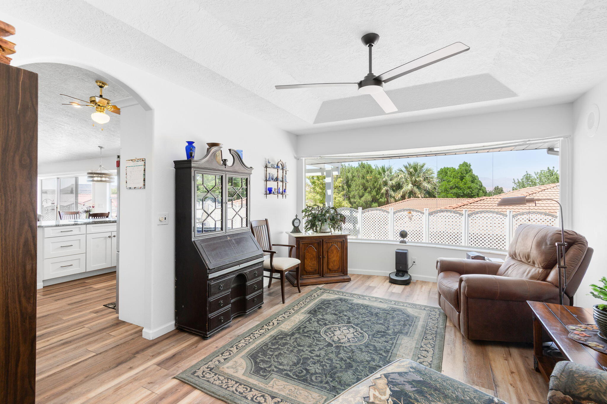 BLOOMINGTON HILLS - Residential