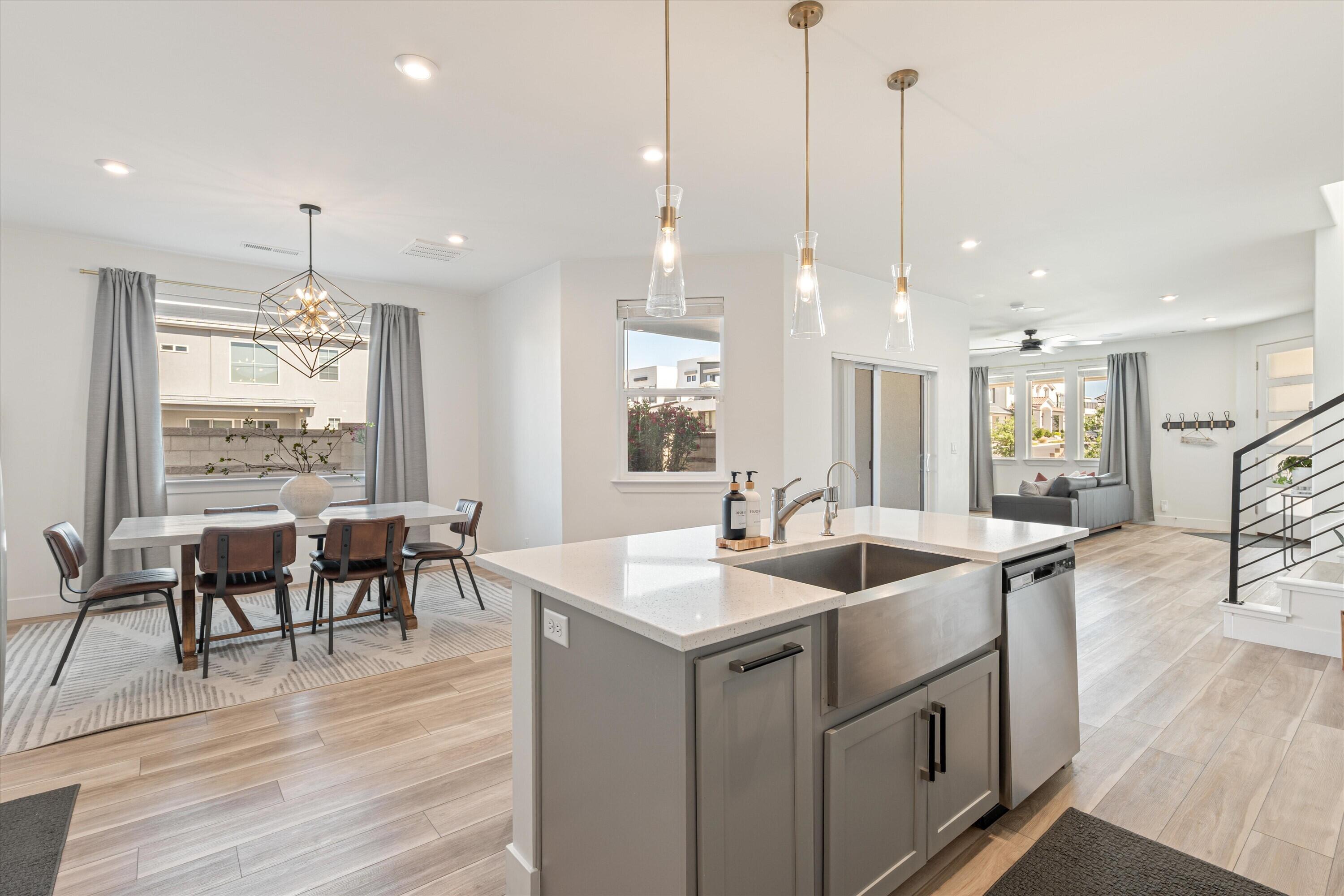 DESERT COLOR AUBURN HILLS - Residential