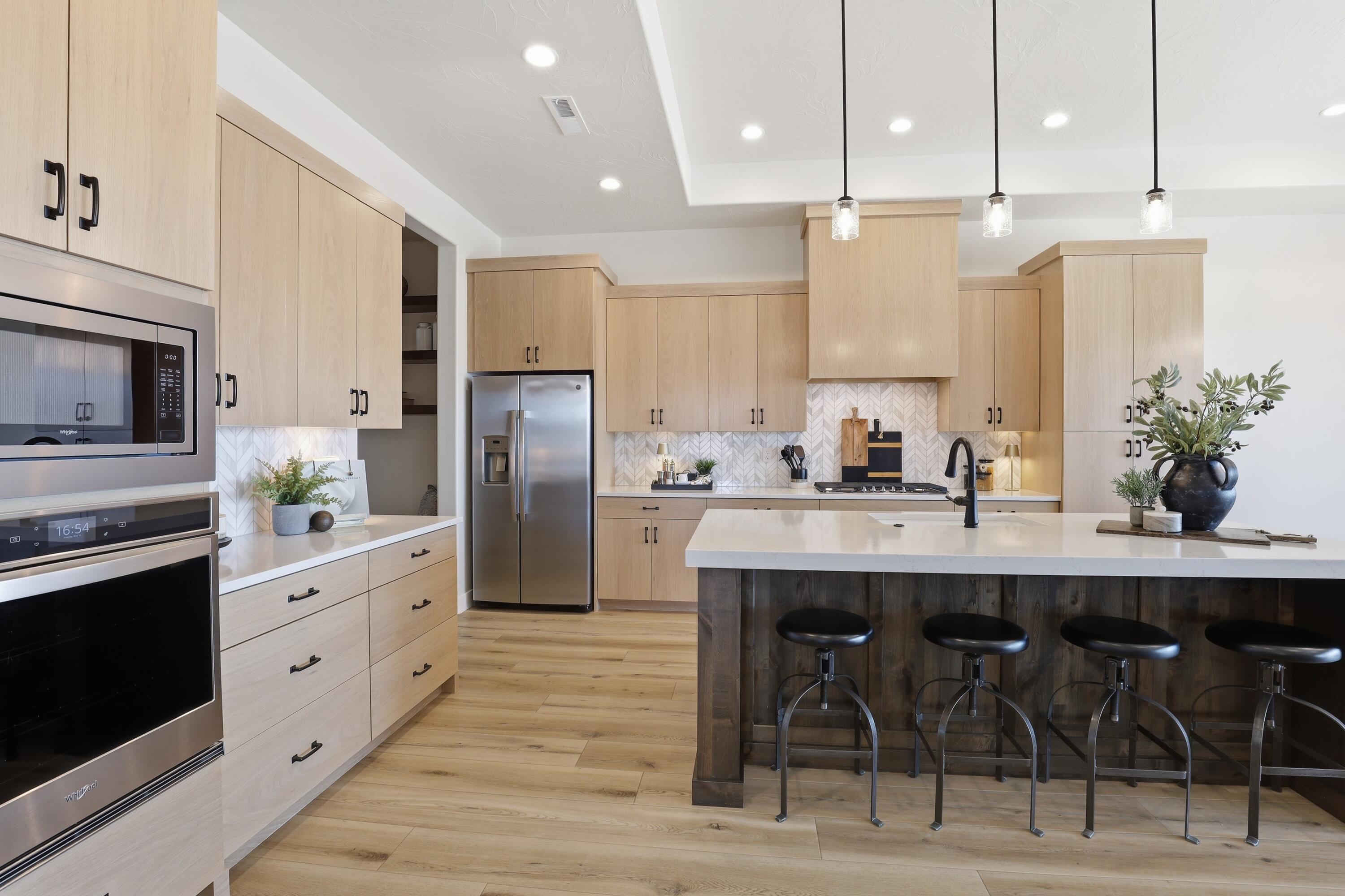 VIEWS AT CORAL CANYON - Residential