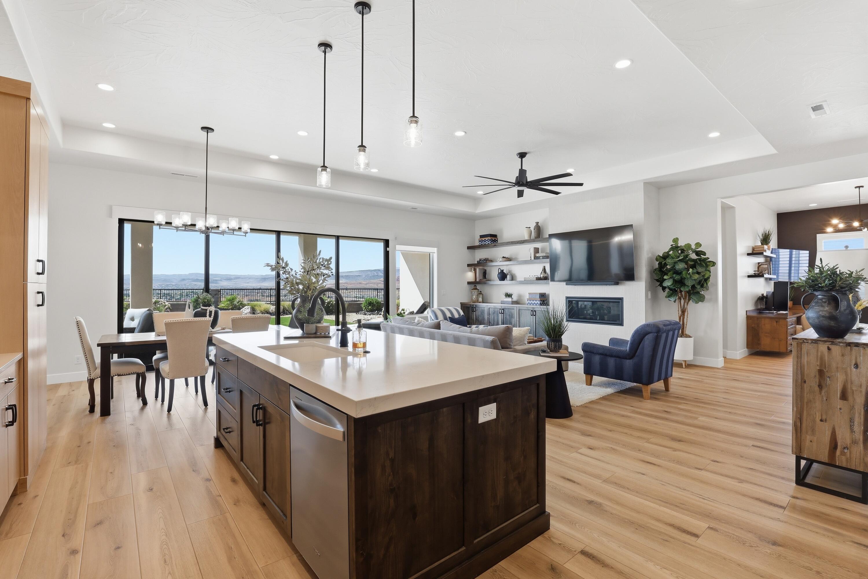 VIEWS AT CORAL CANYON - Residential