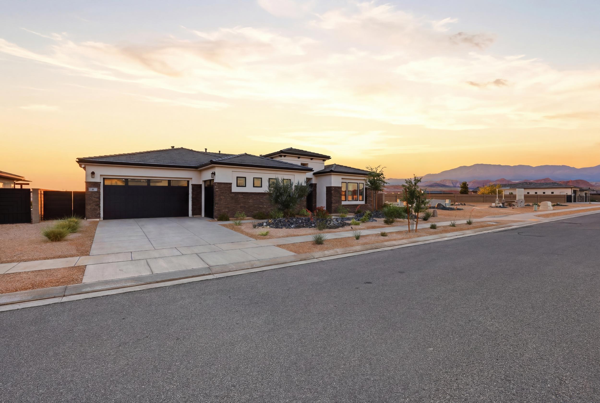 VIEWS AT CORAL CANYON - Residential