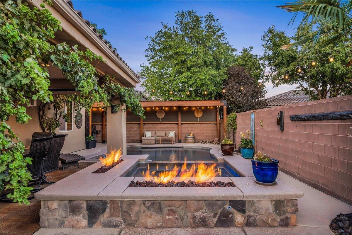 SUMMERFIELD LANE - Residential