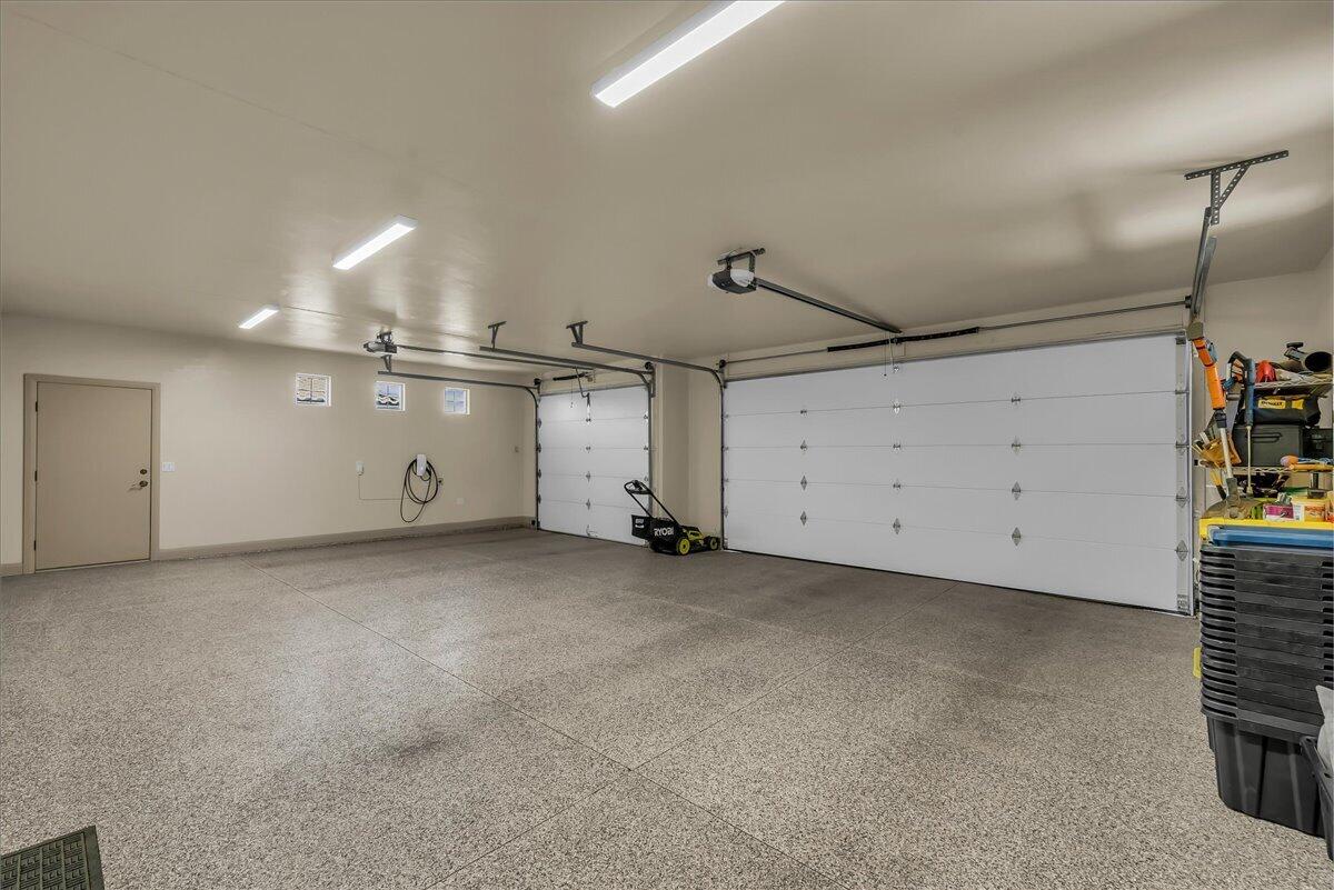 SUMMERFIELD LANE - Residential