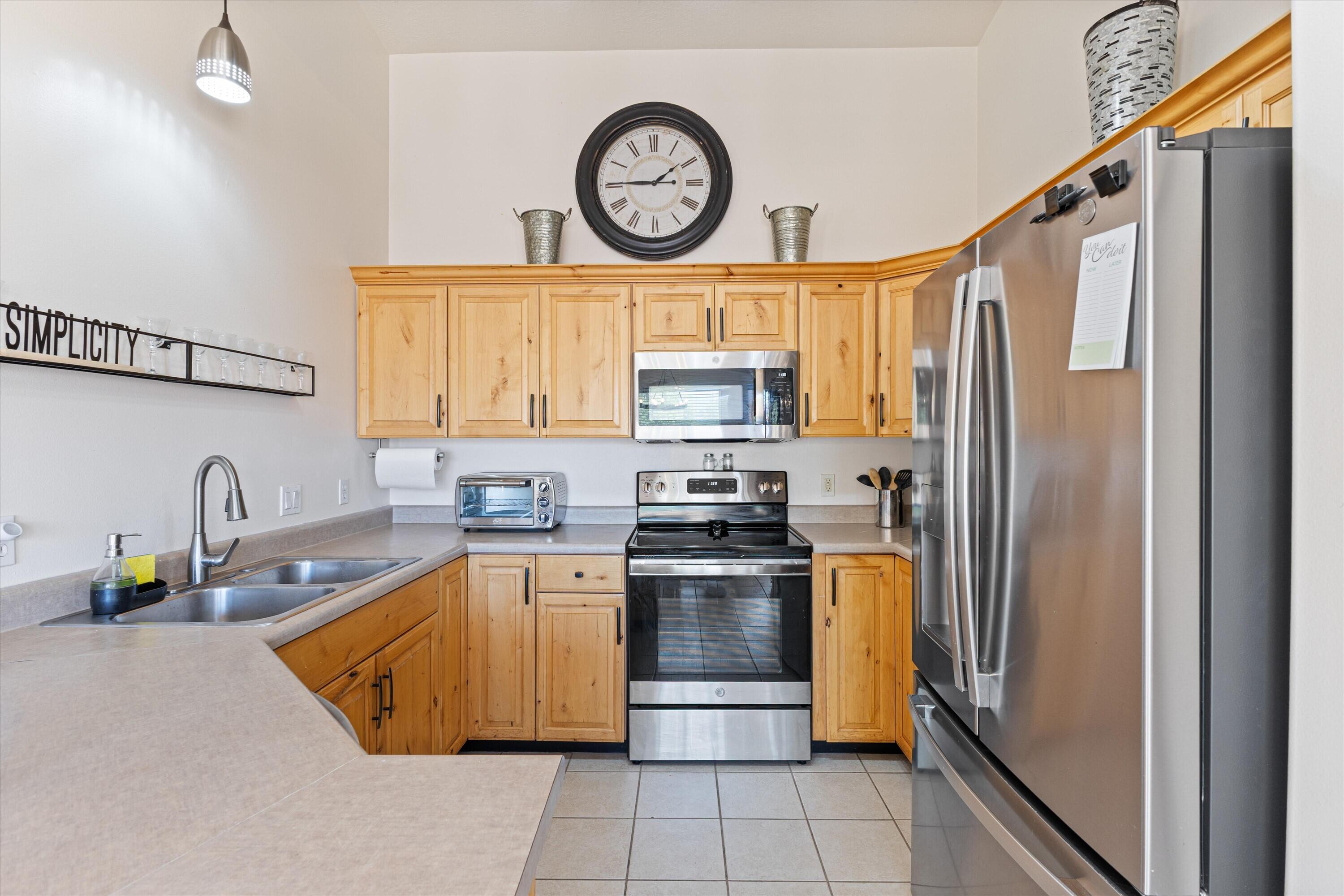 PADRE LAKES TOWNHOMES - Residential
