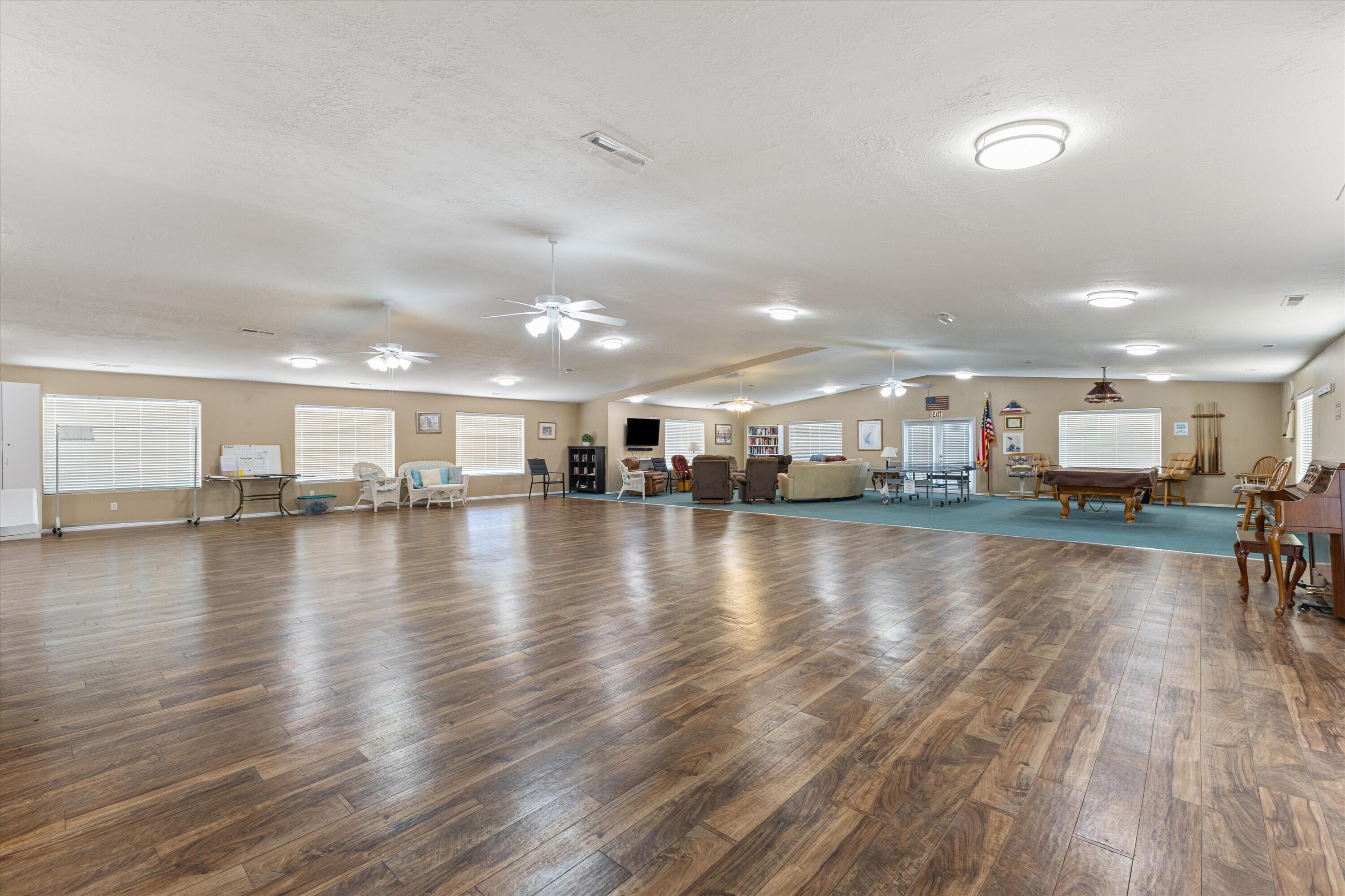 PADRE LAKES TOWNHOMES - Residential