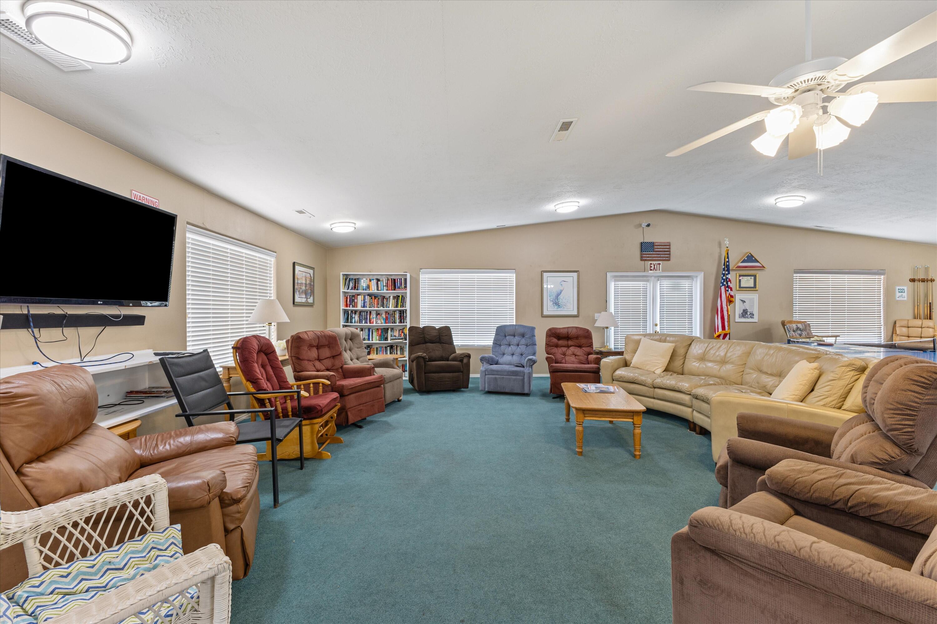 PADRE LAKES TOWNHOMES - Residential